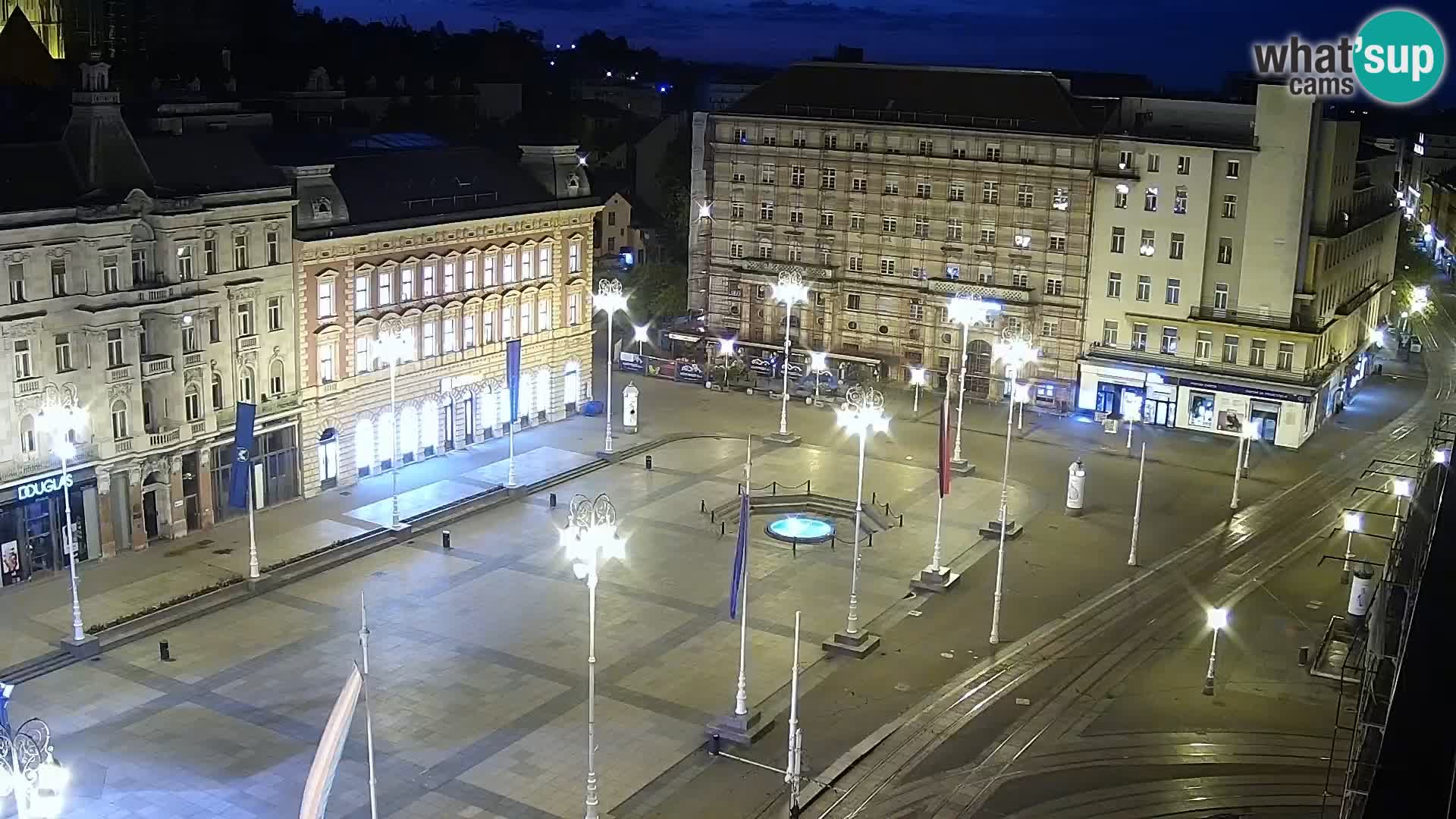 LIVE Webcam Zagreb – Ban Jelačić – Hotel Dubrovnik