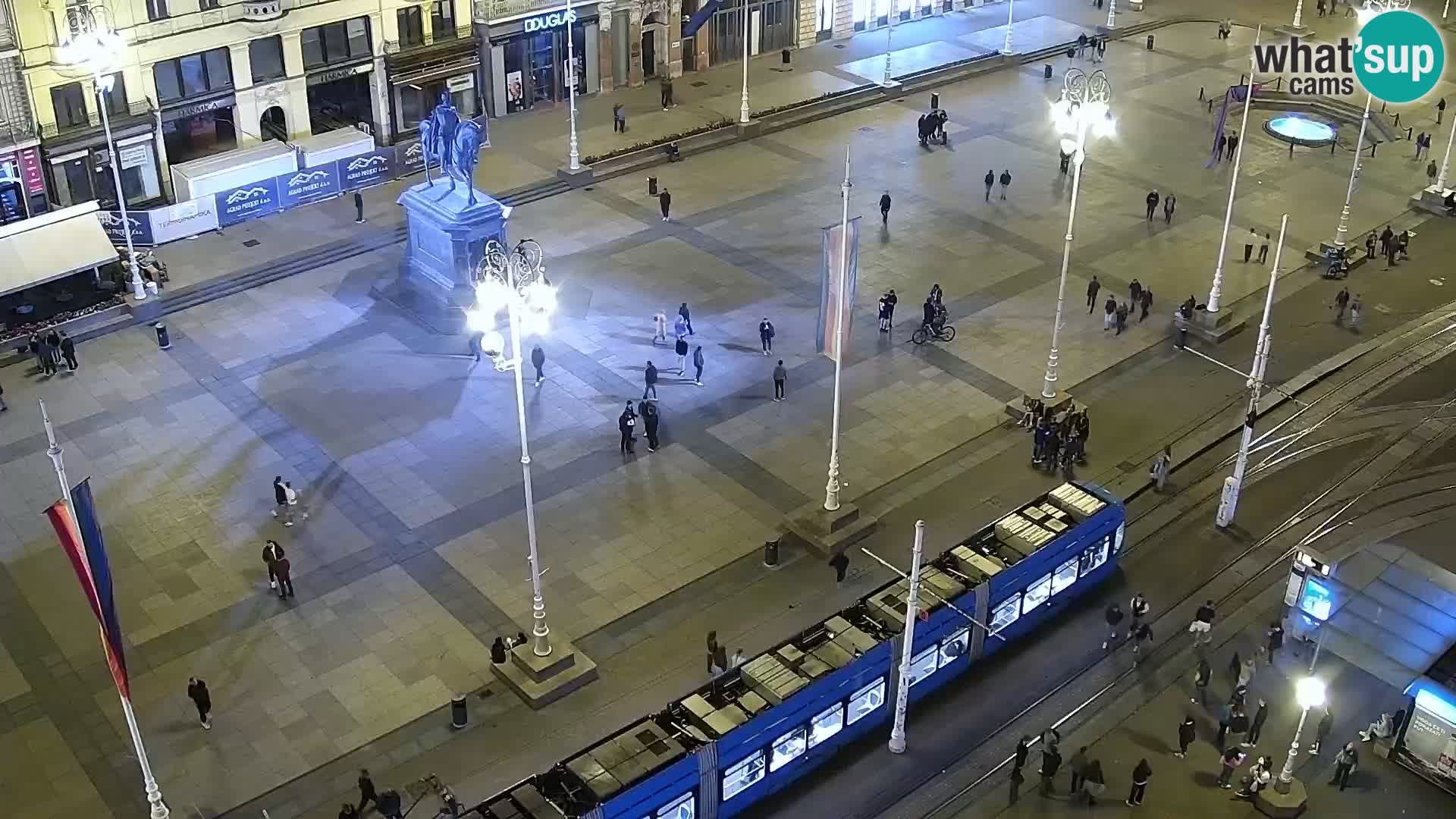 LIVE Webcam Zagreb – Ban Jelačić – Hotel Dubrovnik