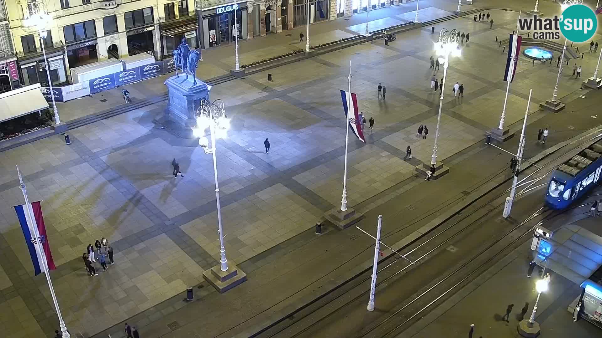 Trg Bana Jelačića v živo Zagreb – Hotel Dubrovnik