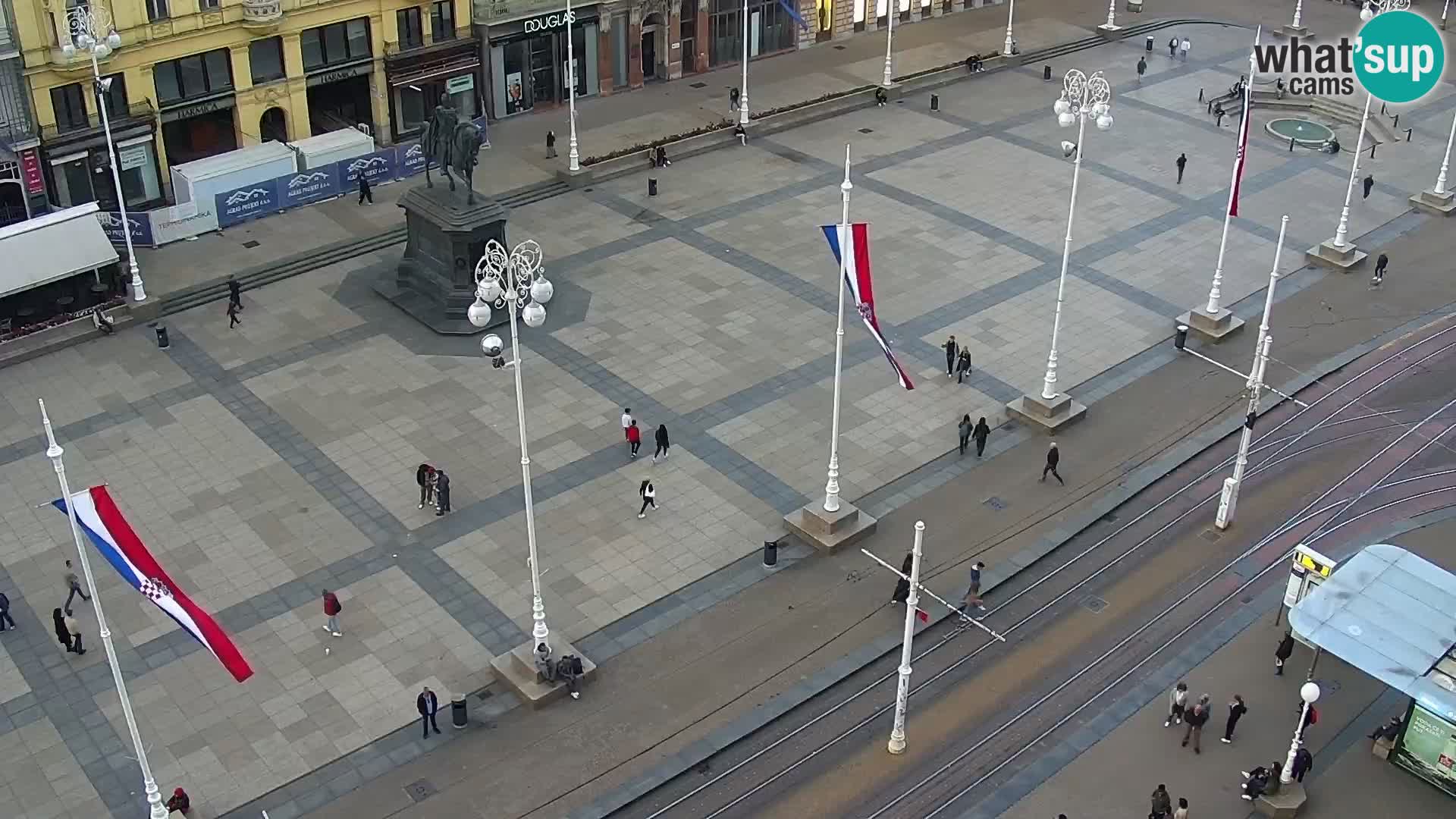 Trg Bana Jelačića web kamera Zagreb – Hotel Dubrovnik