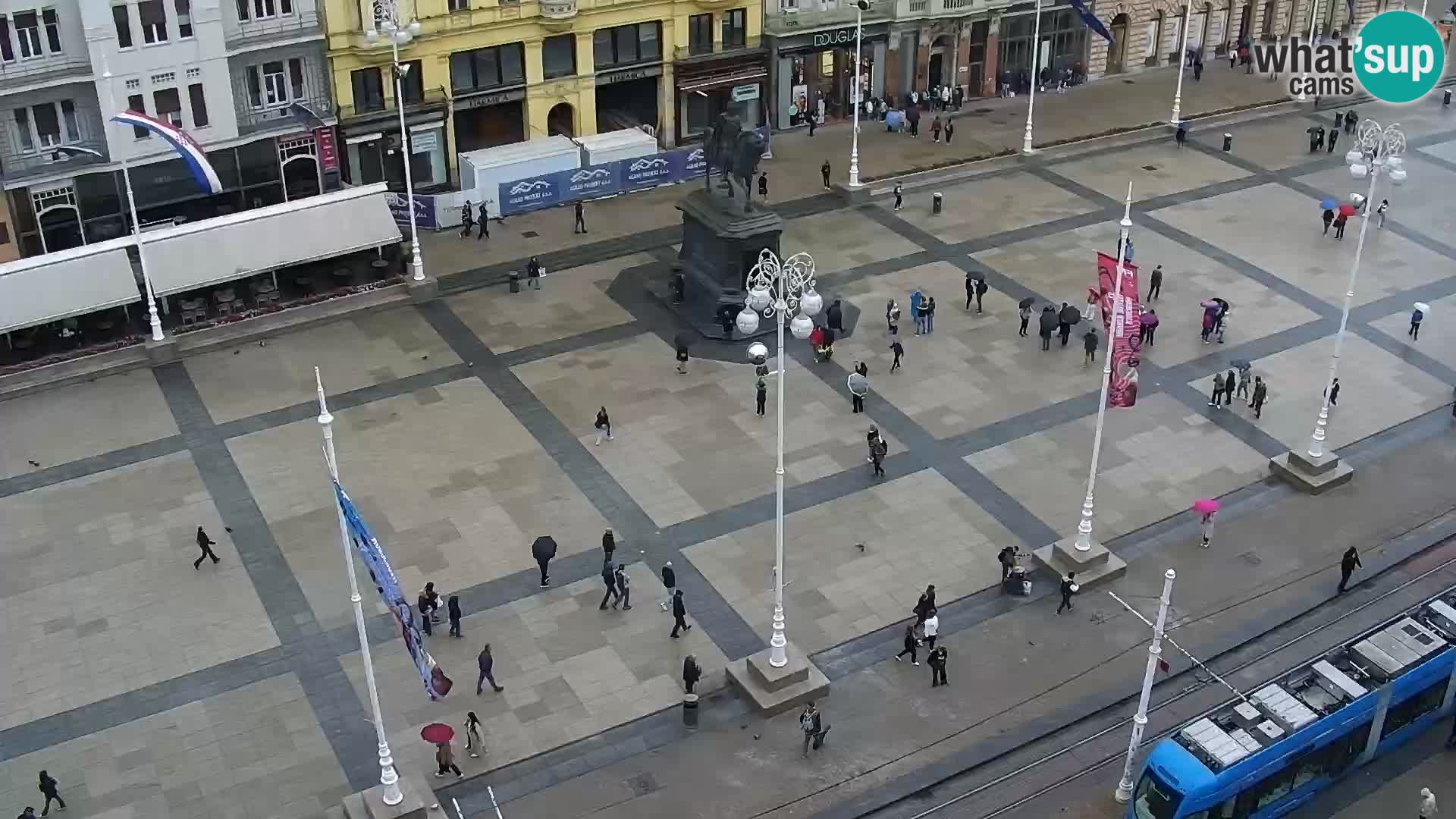 Ban Jelačić Platz  Live webcam Zagreb – Hotel Dubrovnik