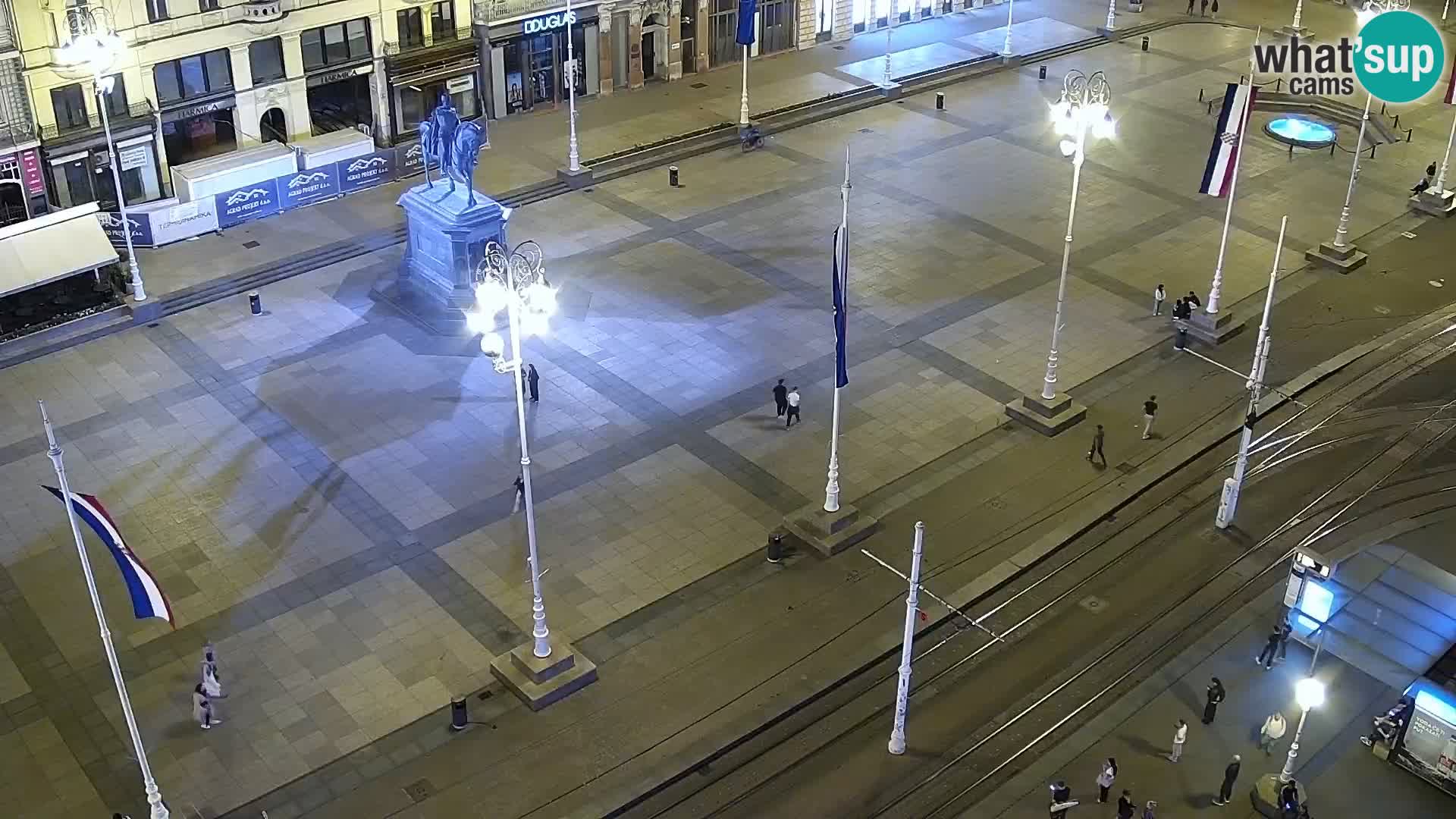 Trg Bana Jelačića v živo Zagreb – Hotel Dubrovnik