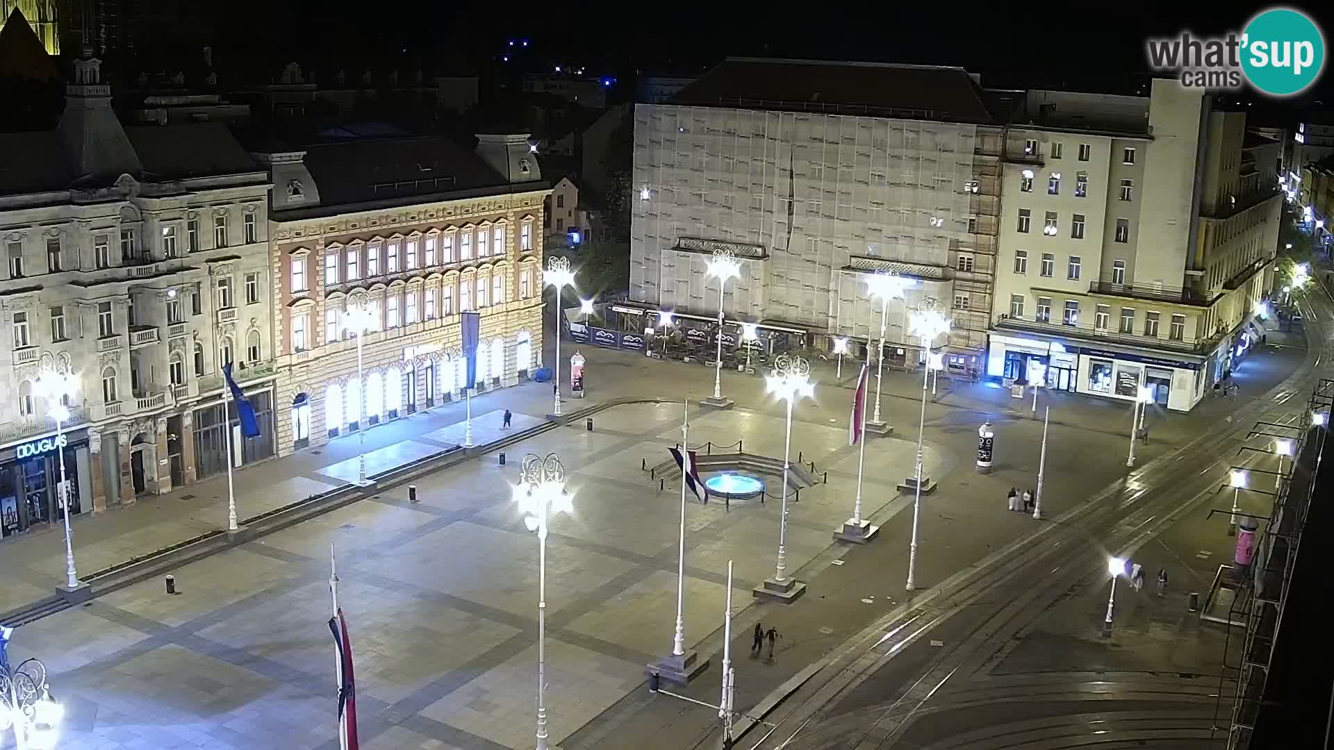 Trg Bana Jelačića web kamera Zagreb – Hotel Dubrovnik