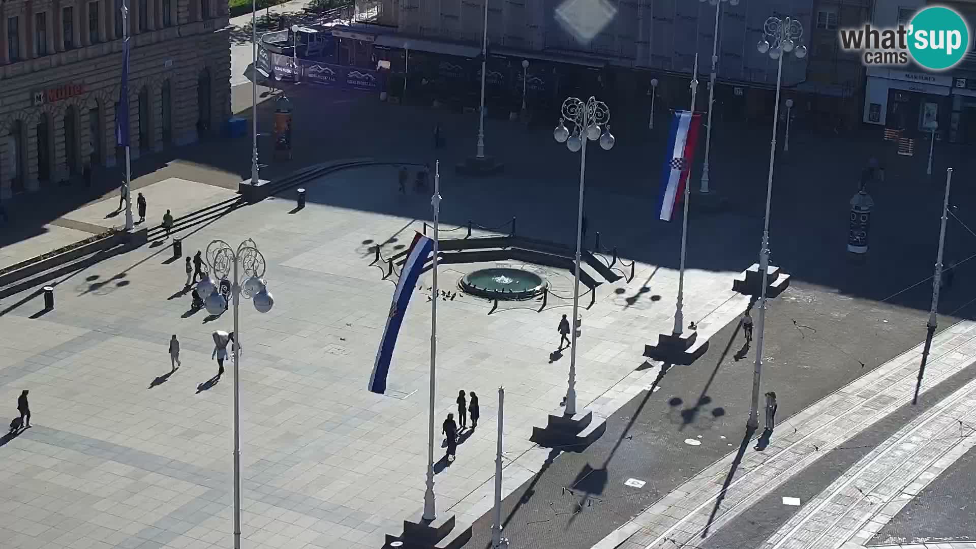 Trg Bana Jelačića v živo Zagreb – Hotel Dubrovnik