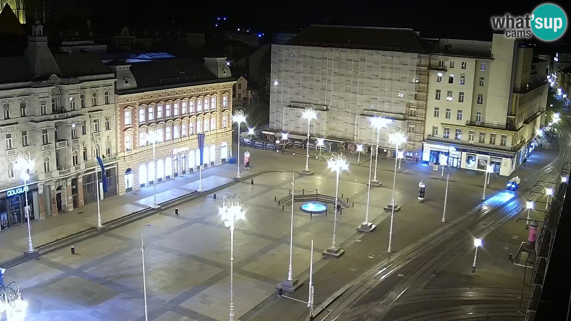 Trg Bana Jelačića web kamera Zagreb – Hotel Dubrovnik