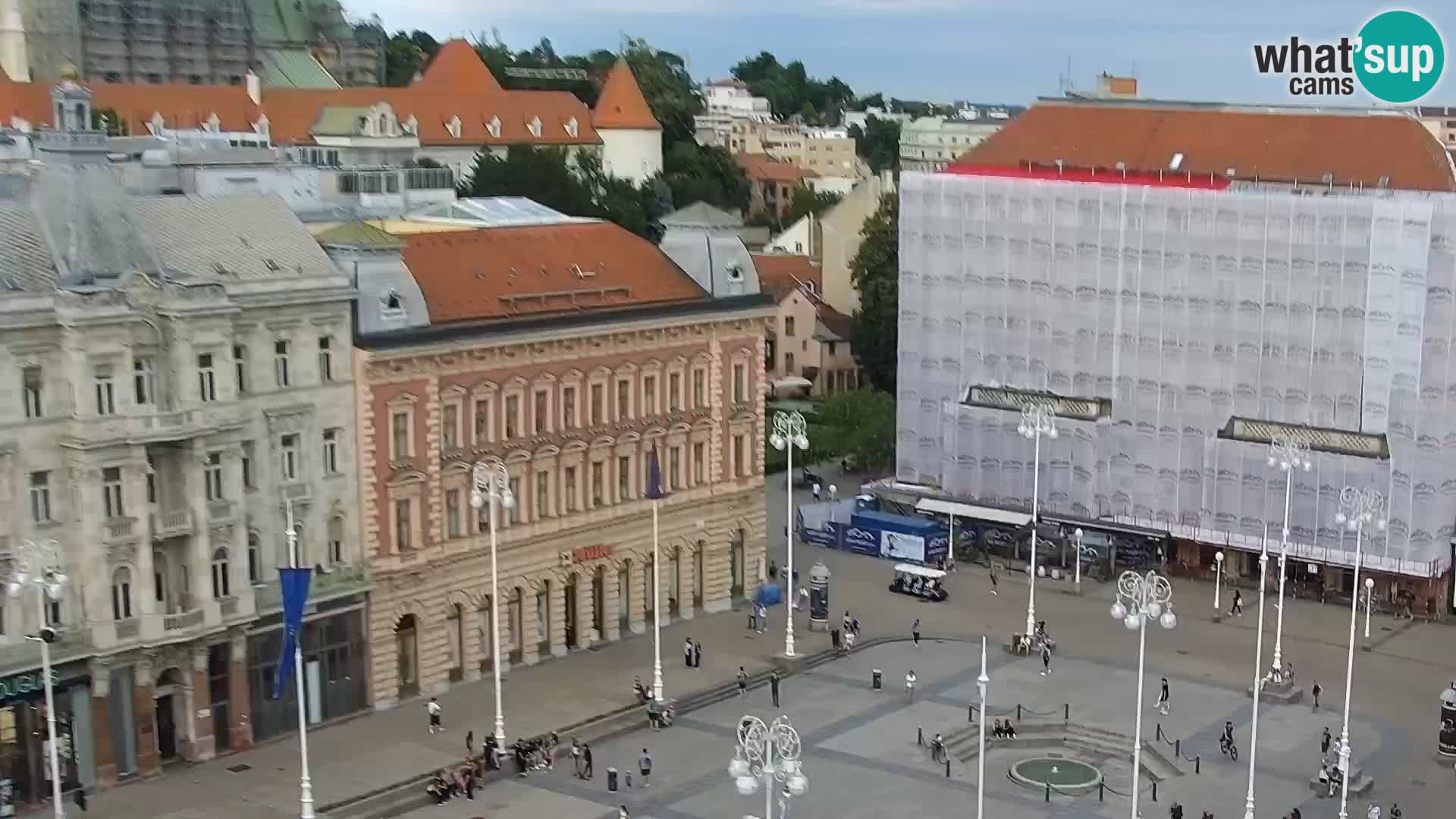 Trg Bana Jelačića v živo Zagreb – Hotel Dubrovnik