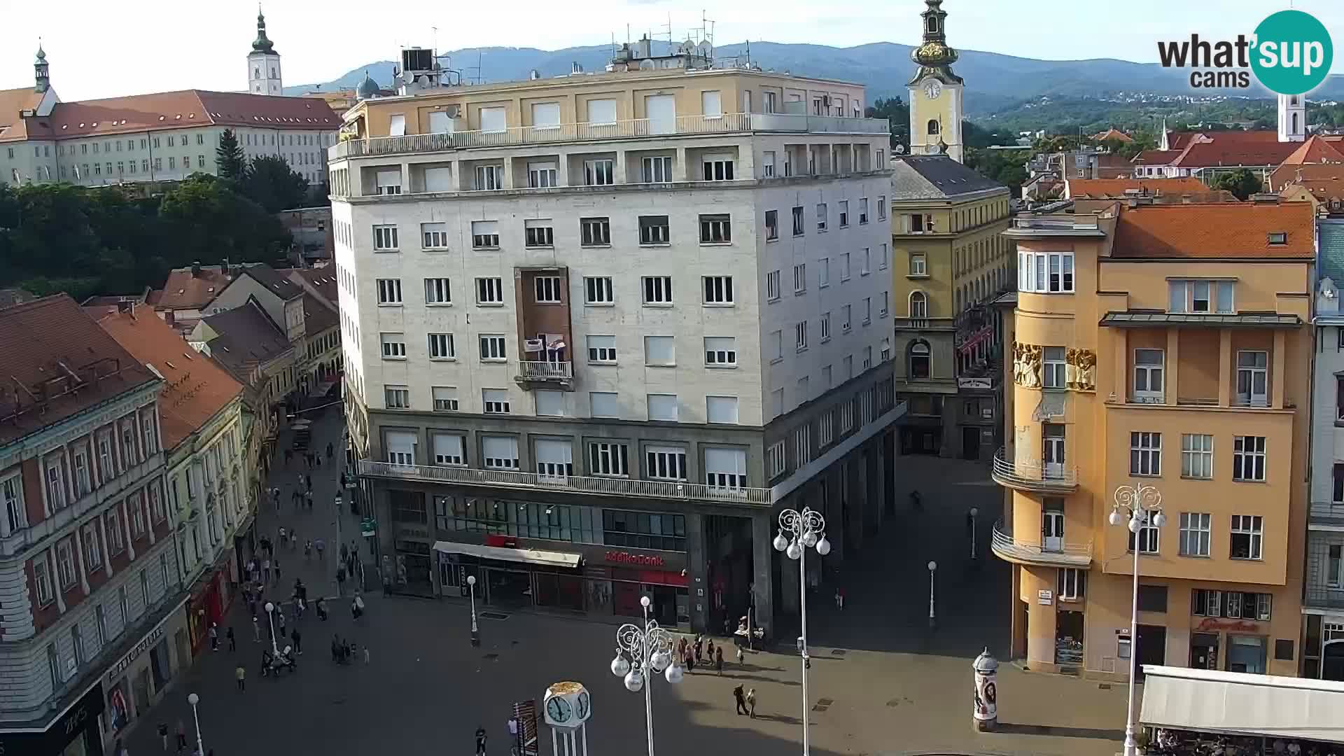 Zagreb – Bana Jelačića square panorama
