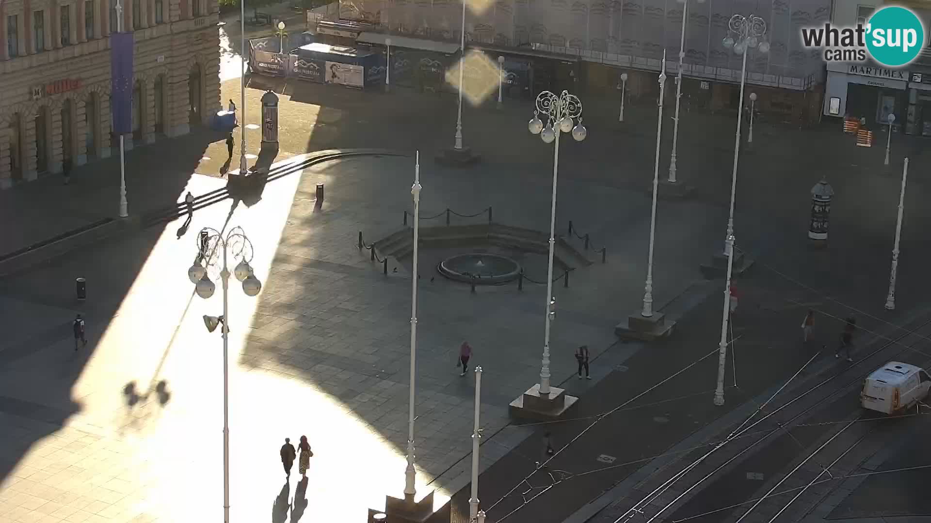 Piazza Ban Jelačić livecam Zagreb – Hotel Dubrovnik