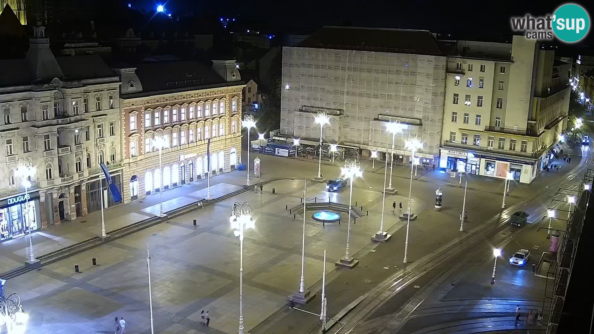 Trg Bana Jelačića web kamera Zagreb – Hotel Dubrovnik