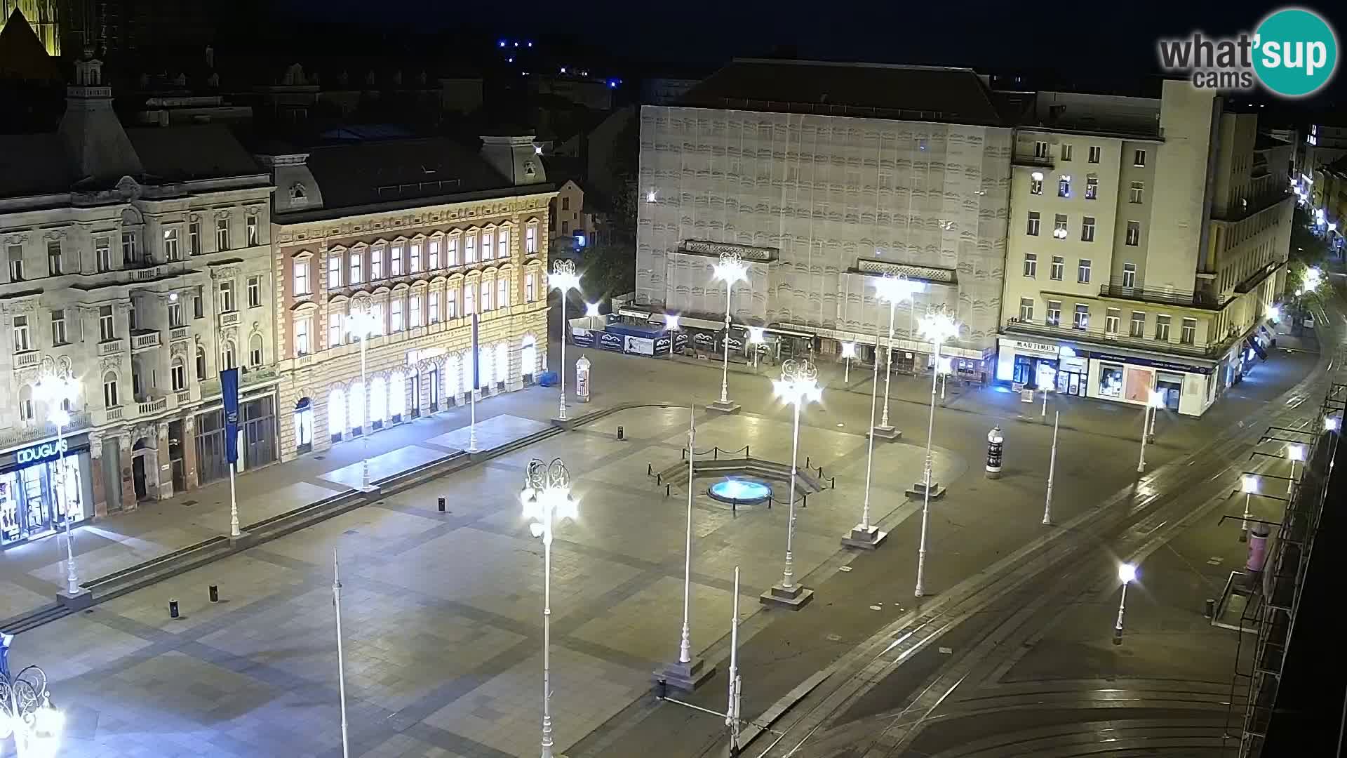 Trg Bana Jelačića web kamera Zagreb – Hotel Dubrovnik