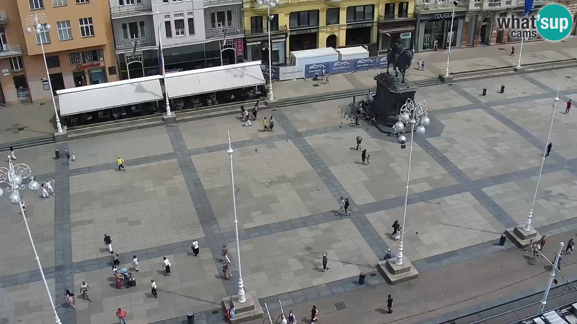 Zagreb – Bana Jelačića square panorama