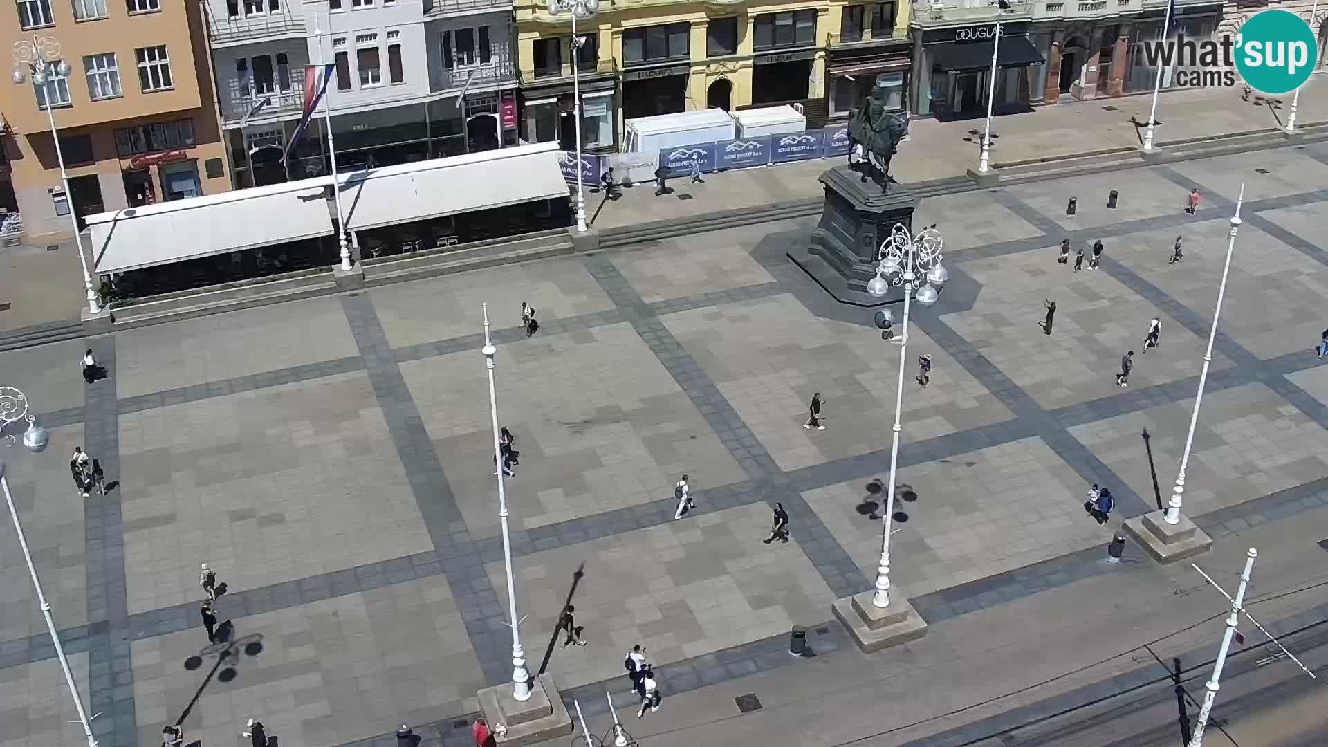 Web kamera Zagreb – Trg Bana Jelačića