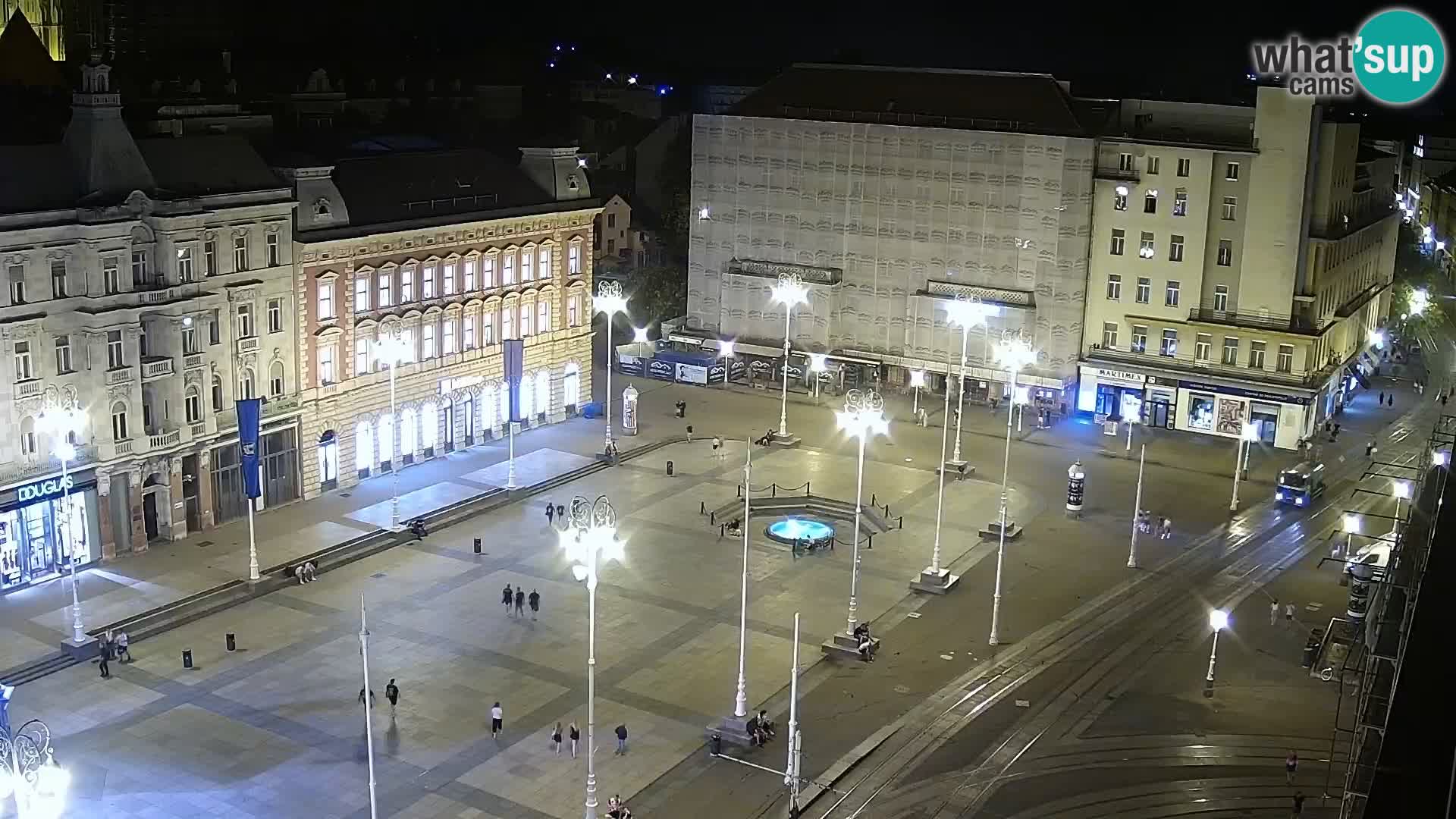 Trg Bana Jelačića web kamera Zagreb – Hotel Dubrovnik