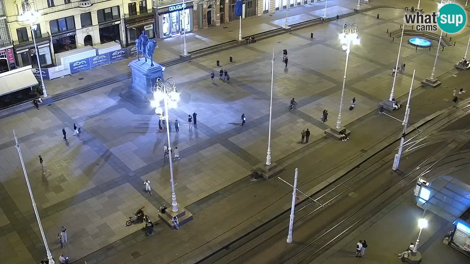Trg Bana Jelačića v živo Zagreb – Hotel Dubrovnik