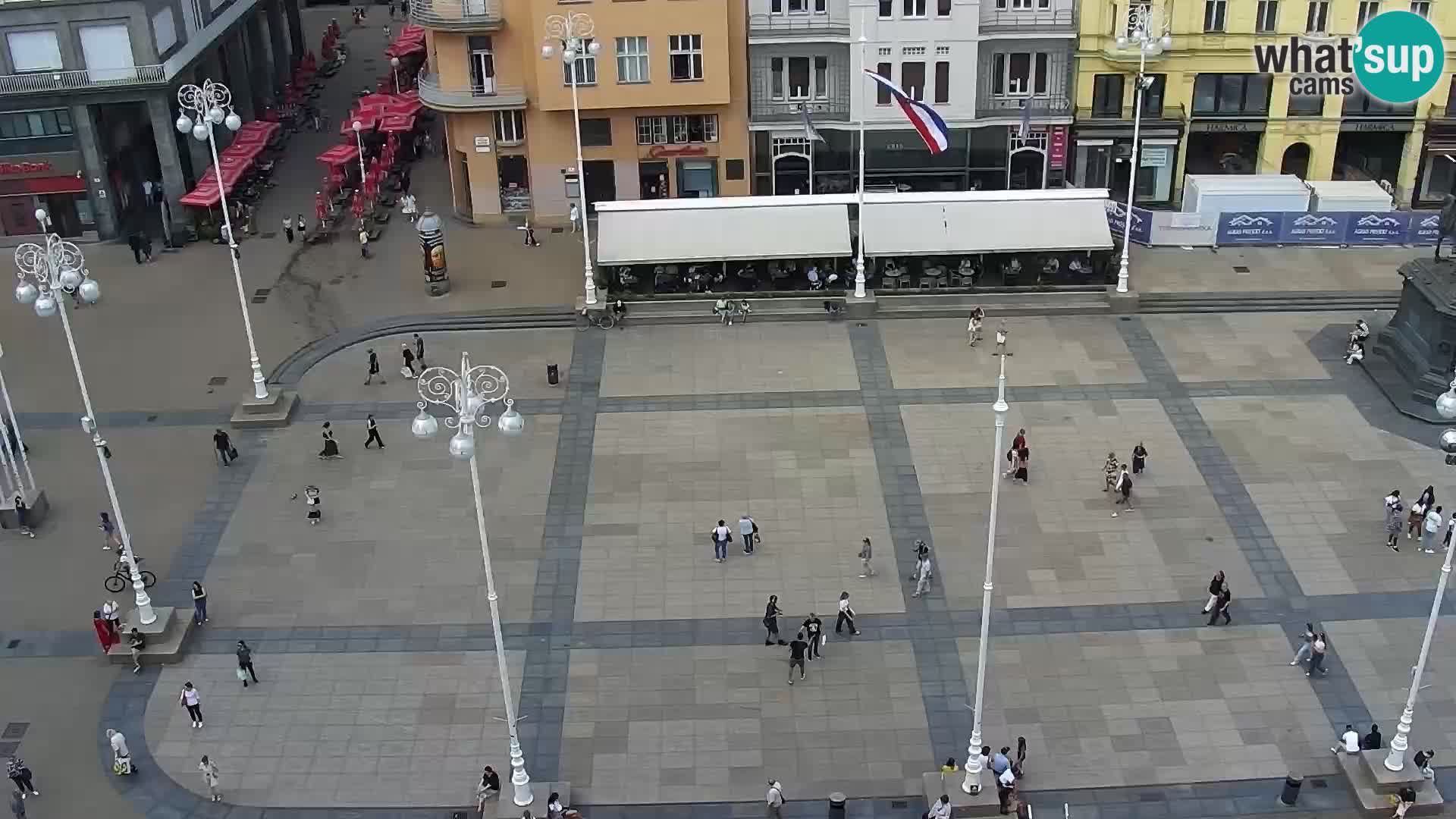 Trg Bana Jelačića v živo Zagreb – Hotel Dubrovnik