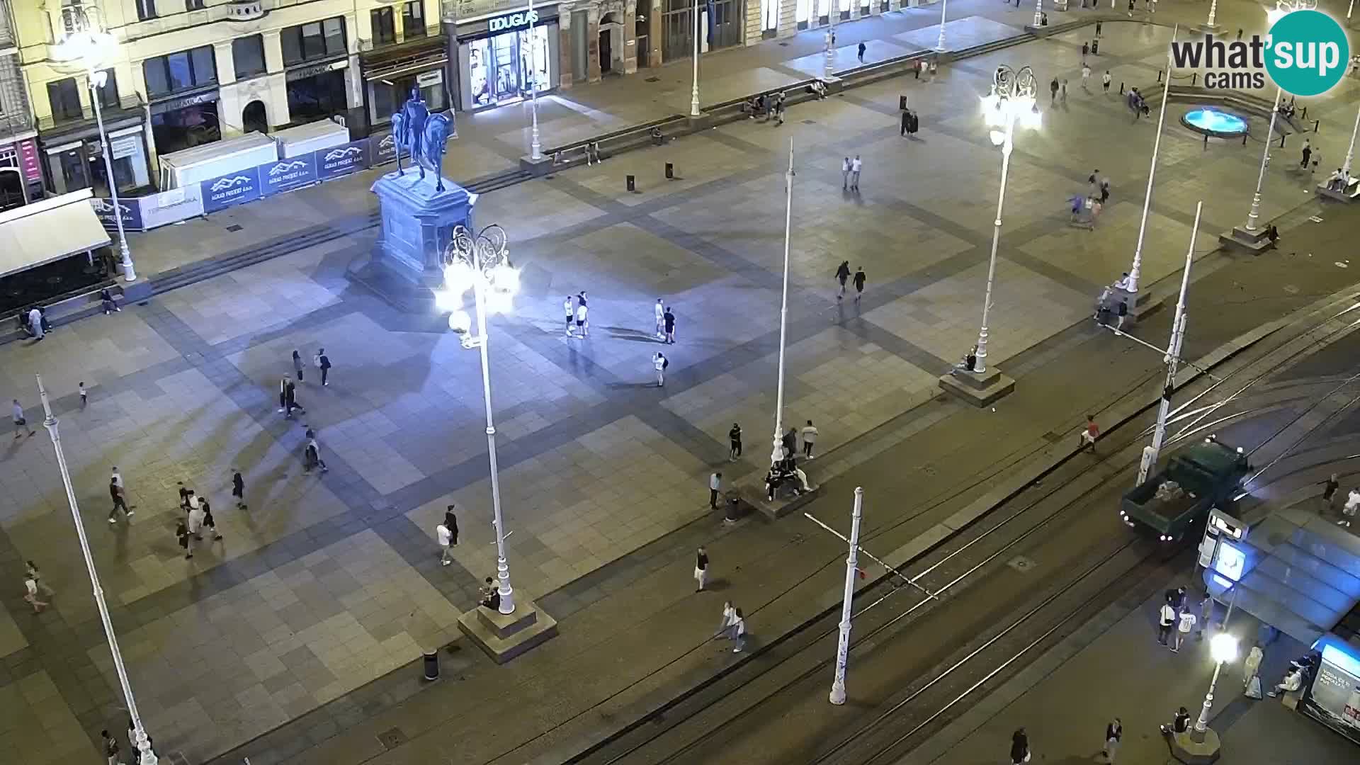 Zagreb – Bana Jelačića square panorama