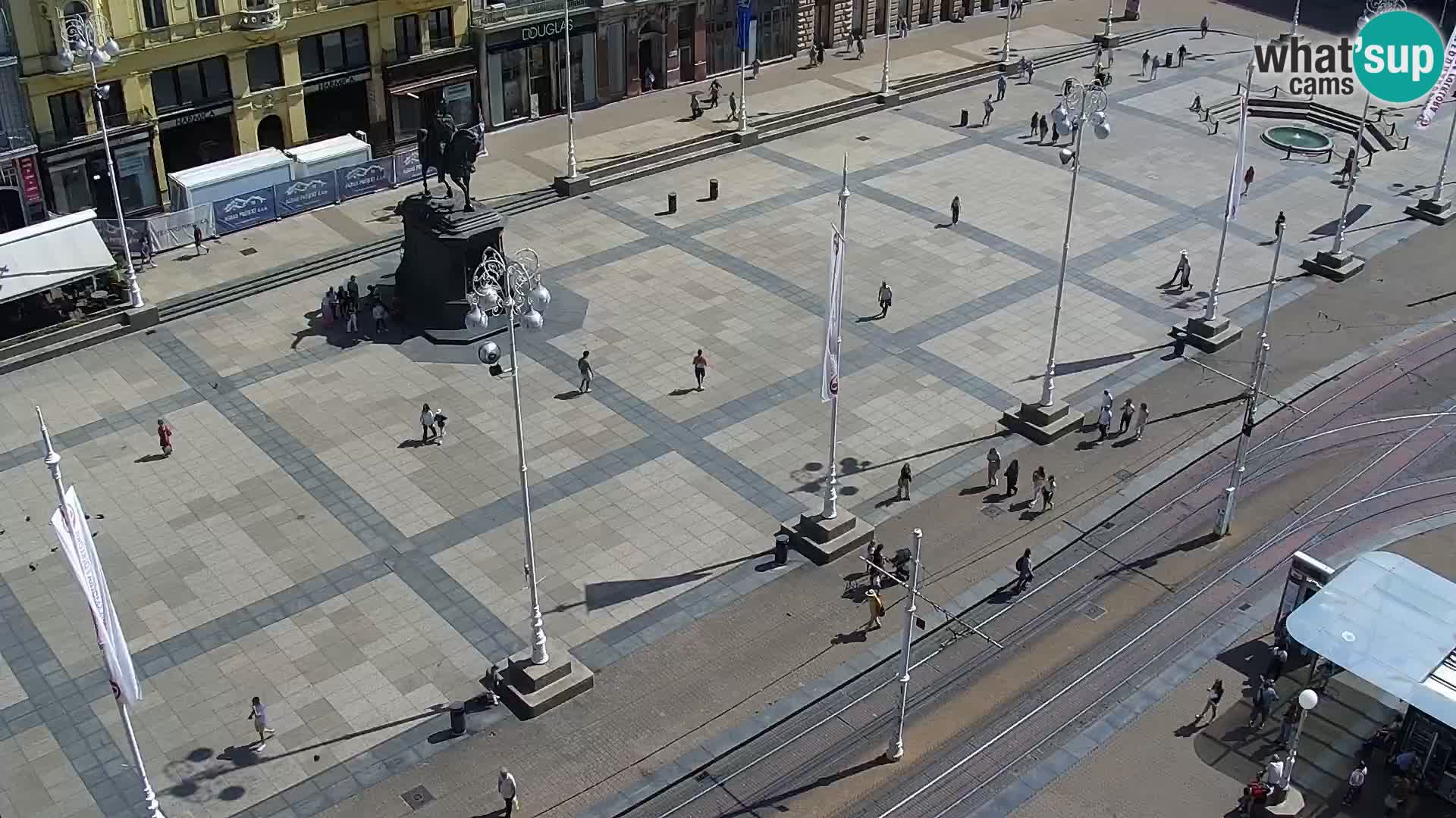 Piazza Ban Jelačić livecam Zagreb – Hotel Dubrovnik