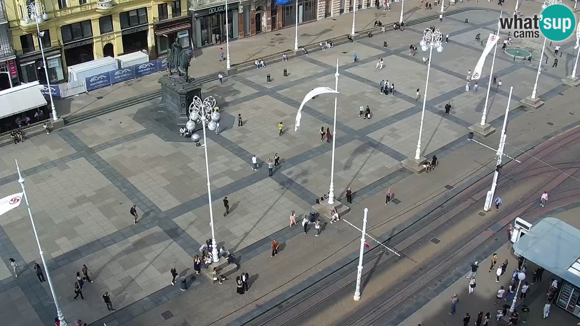 Ban Jelačić Platz  Live webcam Zagreb – Hotel Dubrovnik