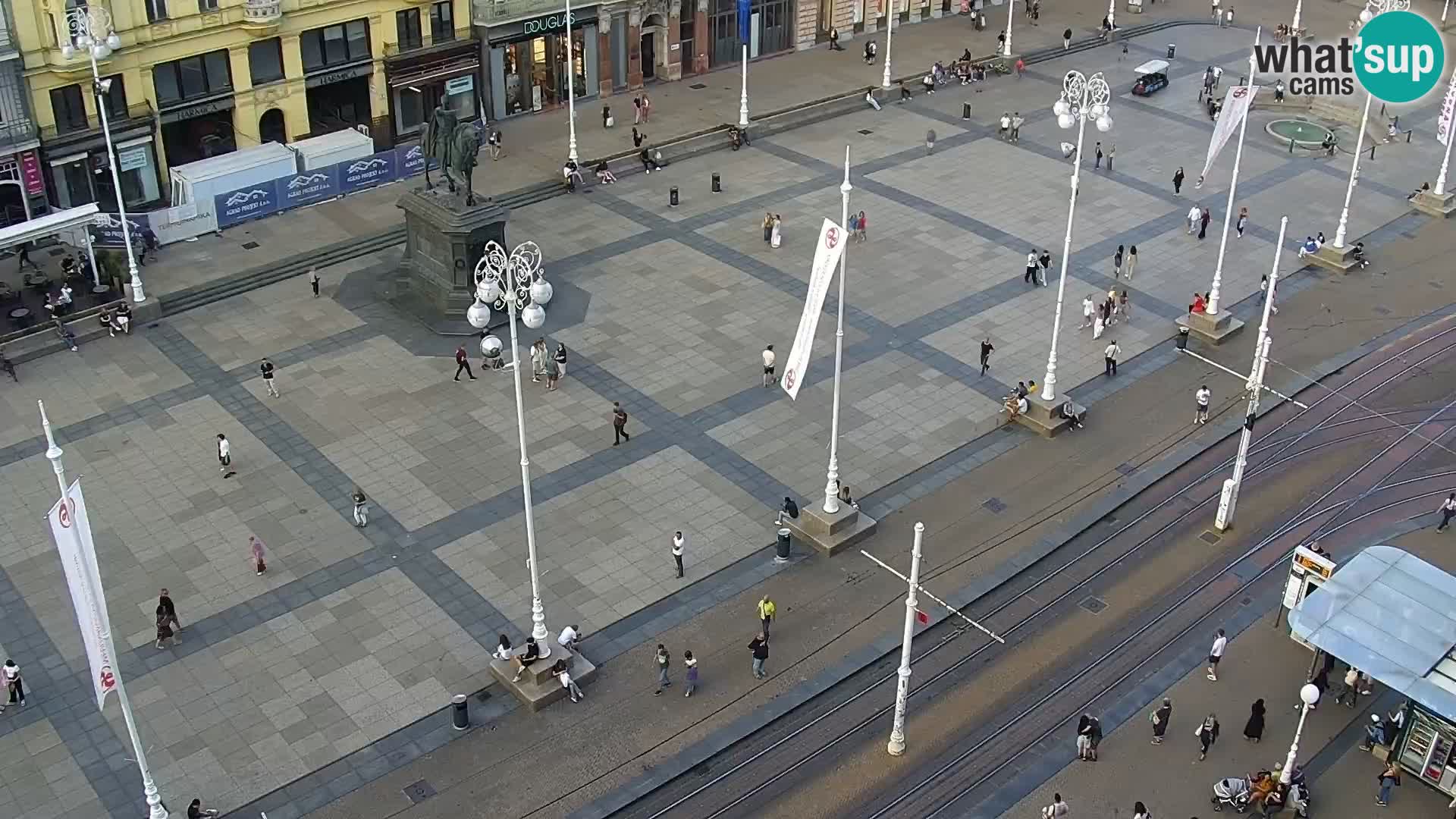 Zagreb – Bana Jelačića square panorama