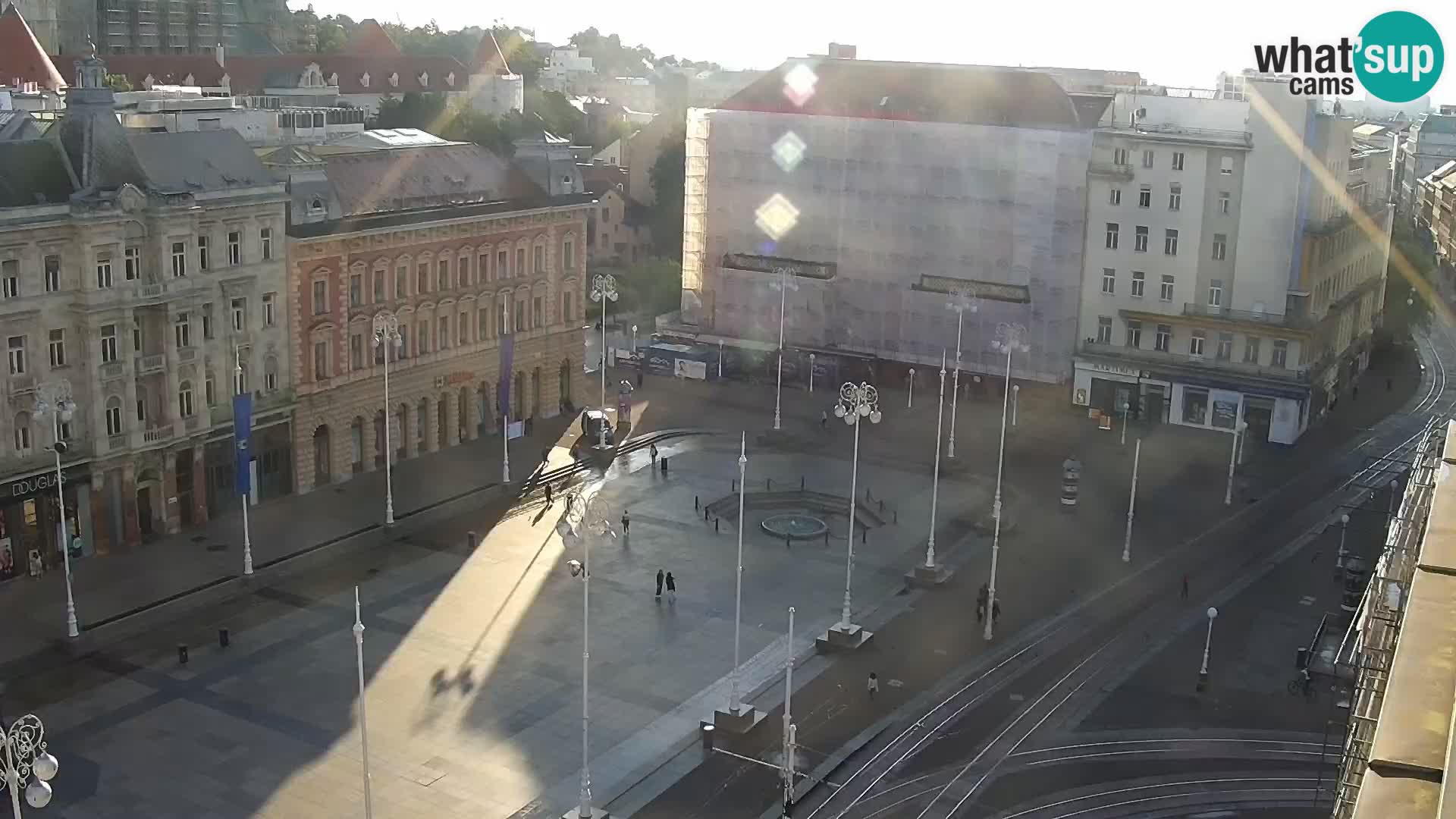 LIVE Webcam Zagreb Hotel Dubrovnik | Ban Jelačić square