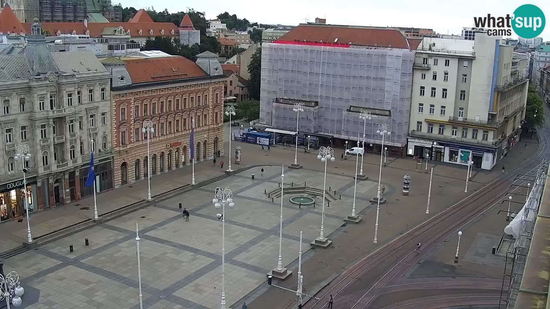 Trg Bana Jelačića v živo Zagreb – Hotel Dubrovnik