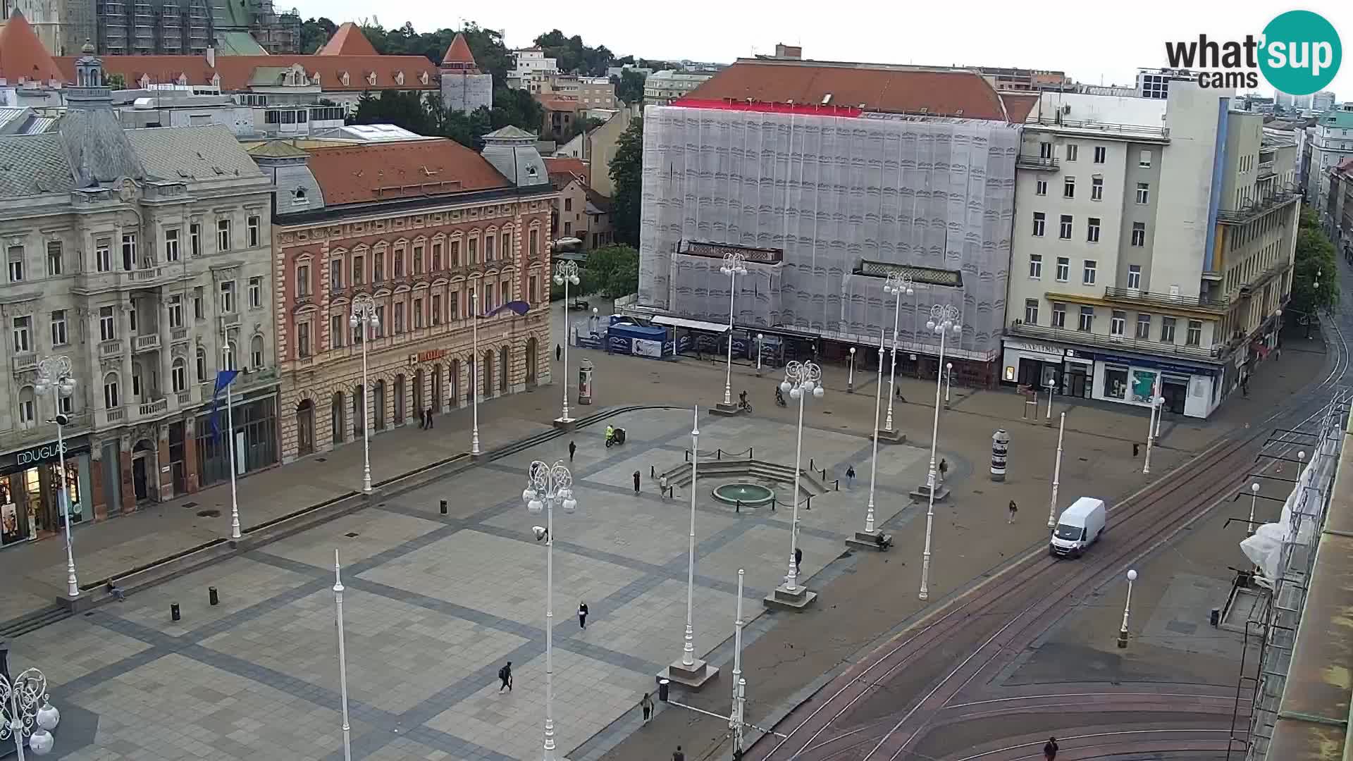 Trg Bana Jelačića v živo Zagreb – Hotel Dubrovnik