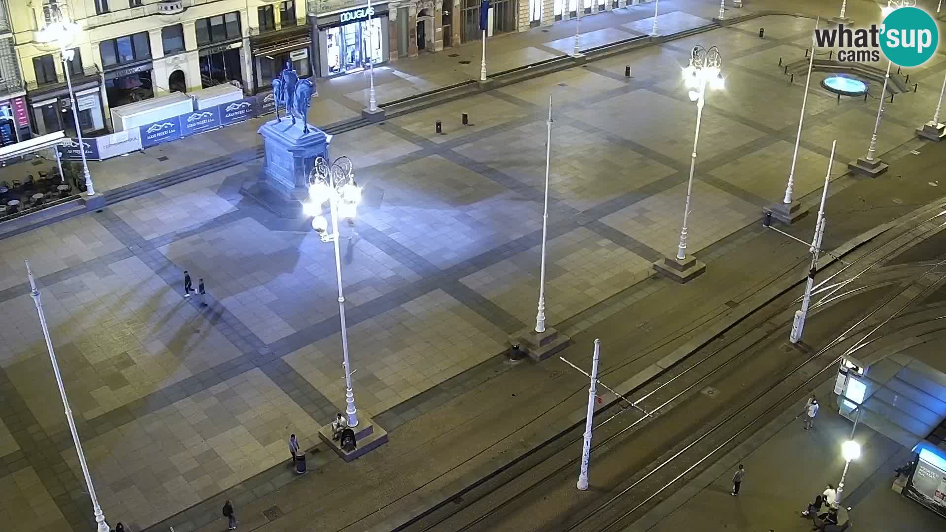 Trg Bana Jelačića web kamera Zagreb – Hotel Dubrovnik