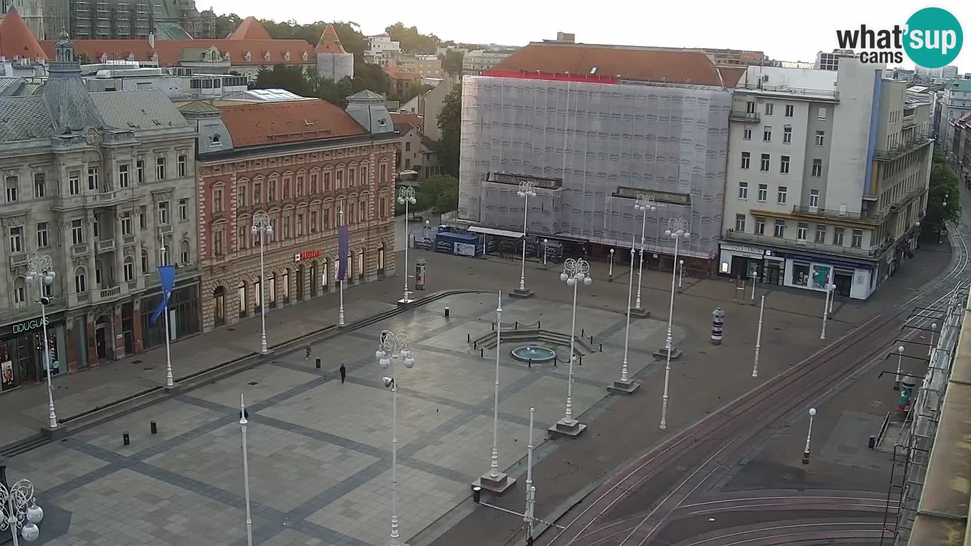 LIVE Webcam Zagreb Hotel Dubrovnik | Ban Jelačić square