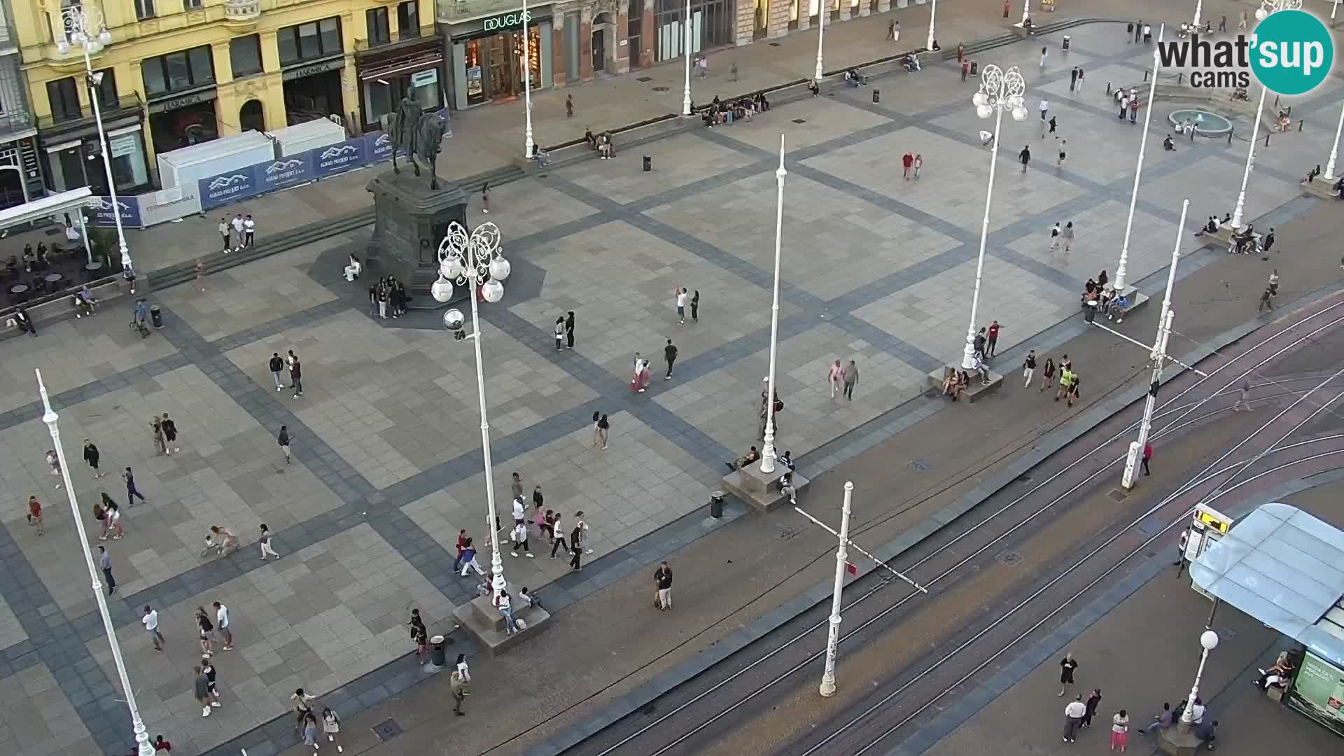 LIVE Webcam Zagreb Hotel Dubrovnik | Ban Jelačić square