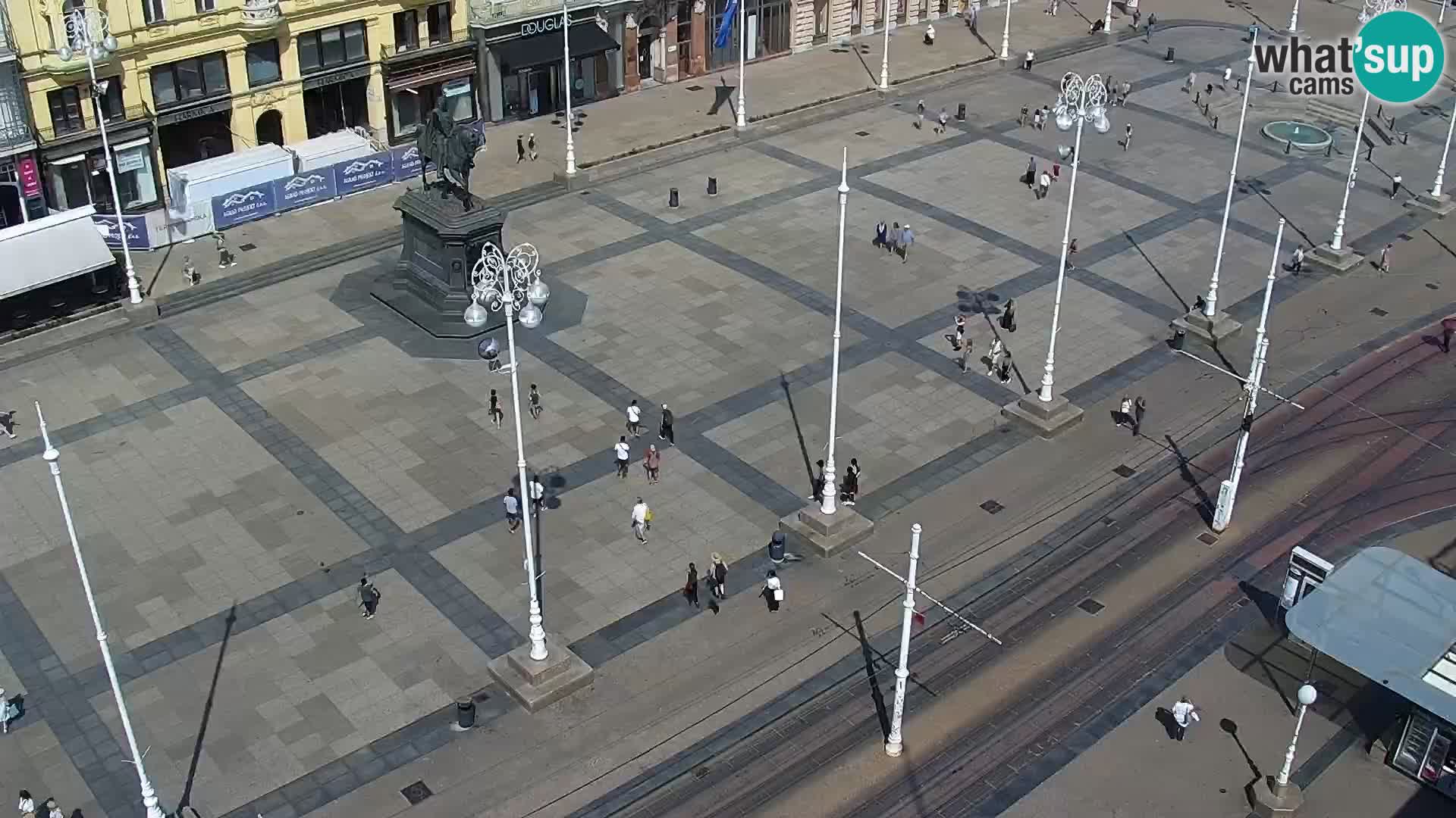 Trg Bana Jelačića web kamera Zagreb – Hotel Dubrovnik