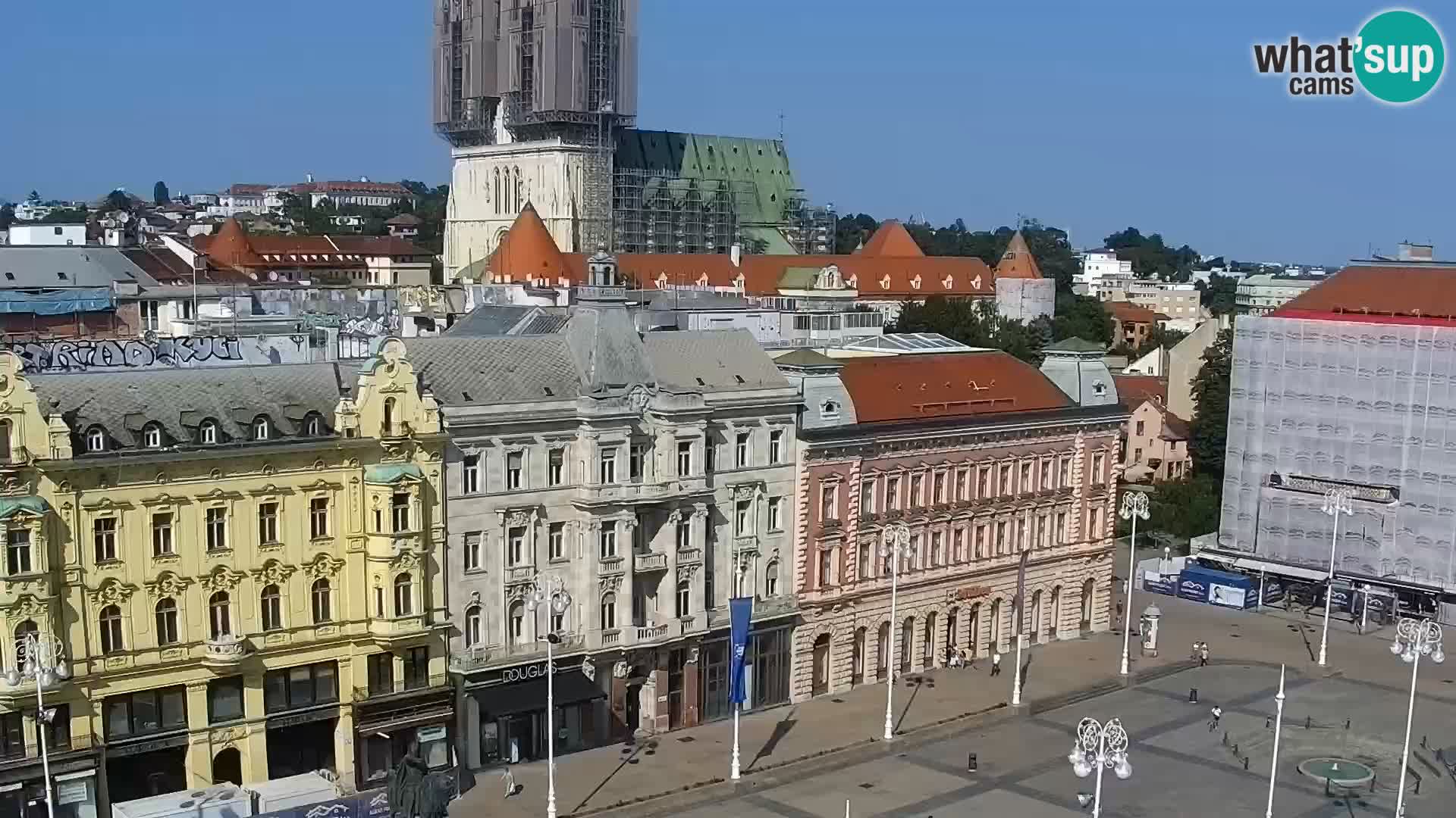 Trg Bana Jelačića web kamera Zagreb – Hotel Dubrovnik