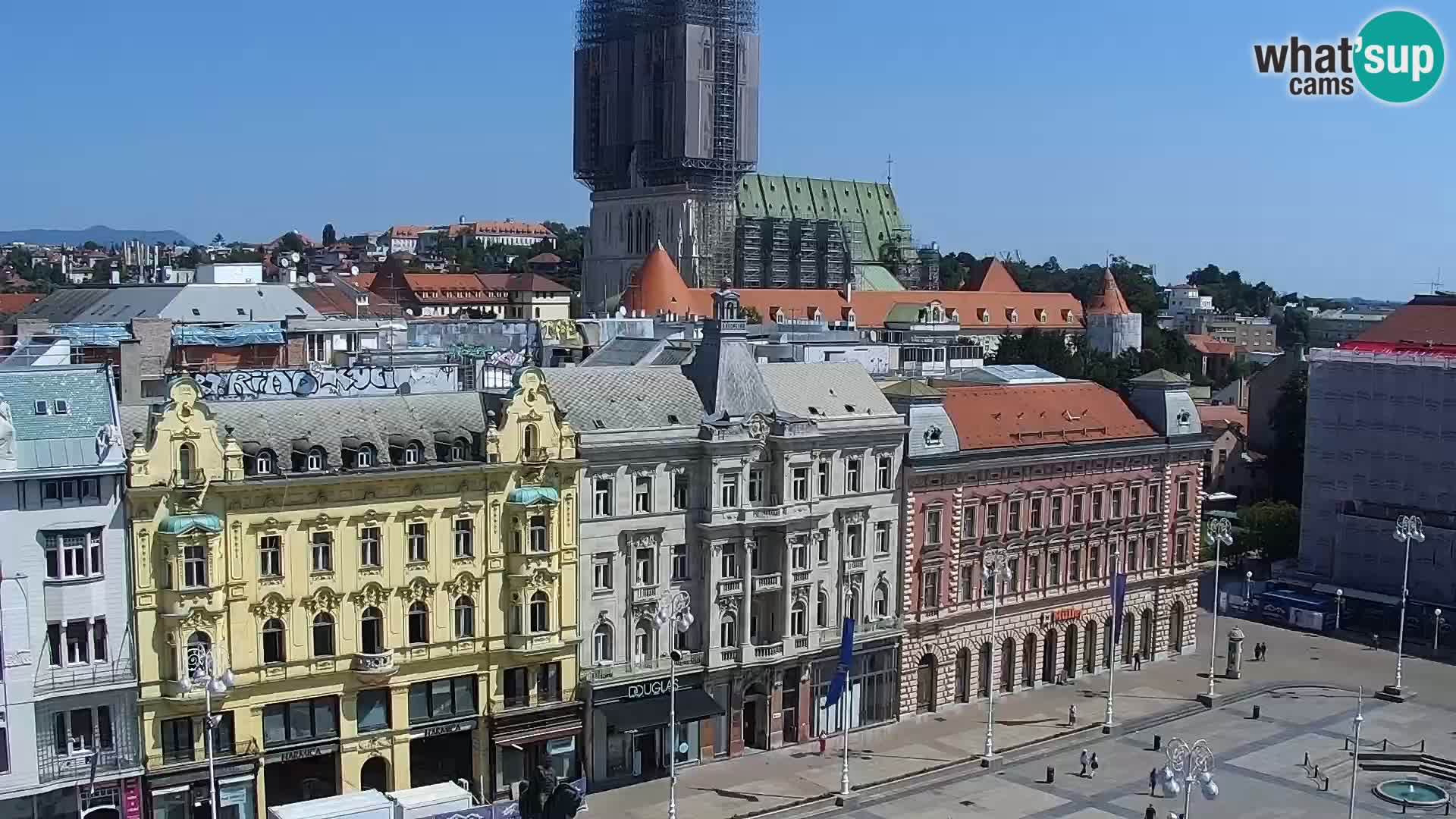 Trg Bana Jelačića v živo Zagreb – Hotel Dubrovnik