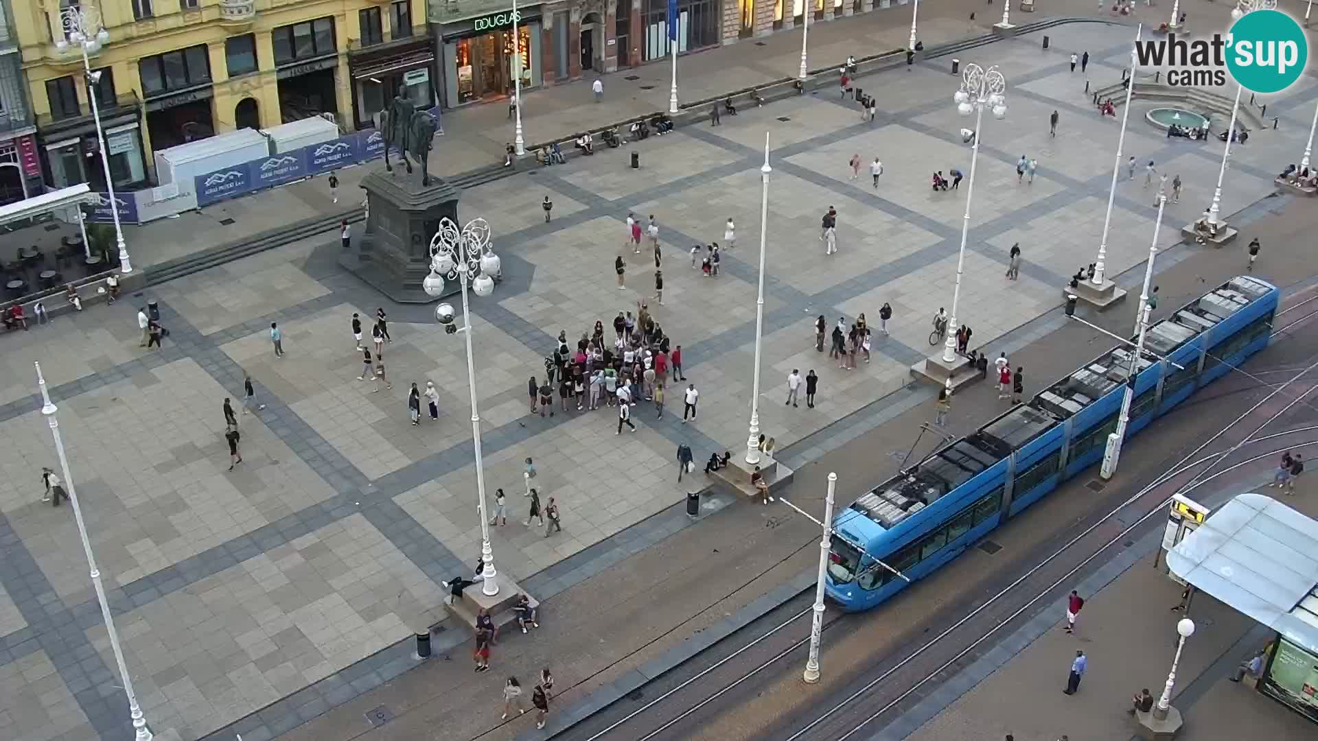 Piazza Ban Jelačić livecam Zagreb – Hotel Dubrovnik