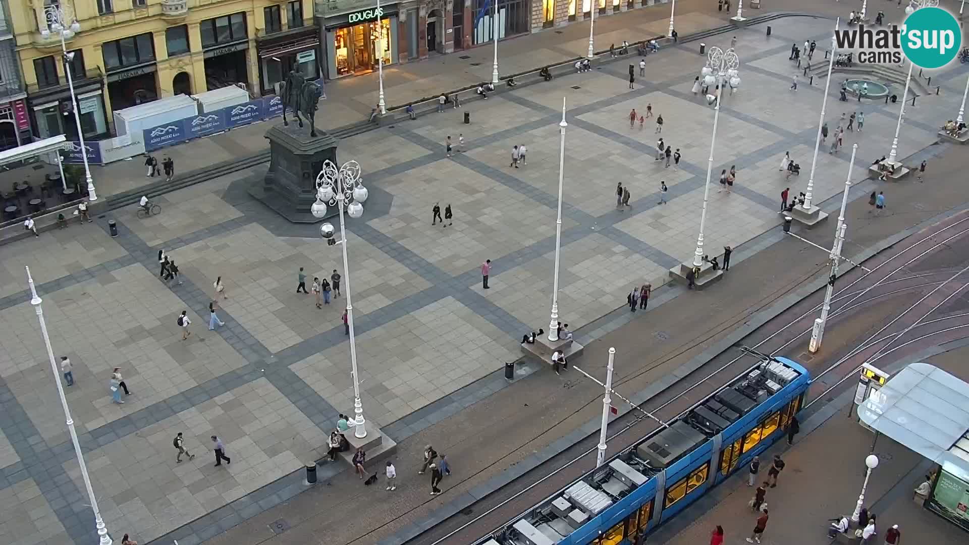 Piazza Ban Jelačić livecam Zagreb – Hotel Dubrovnik