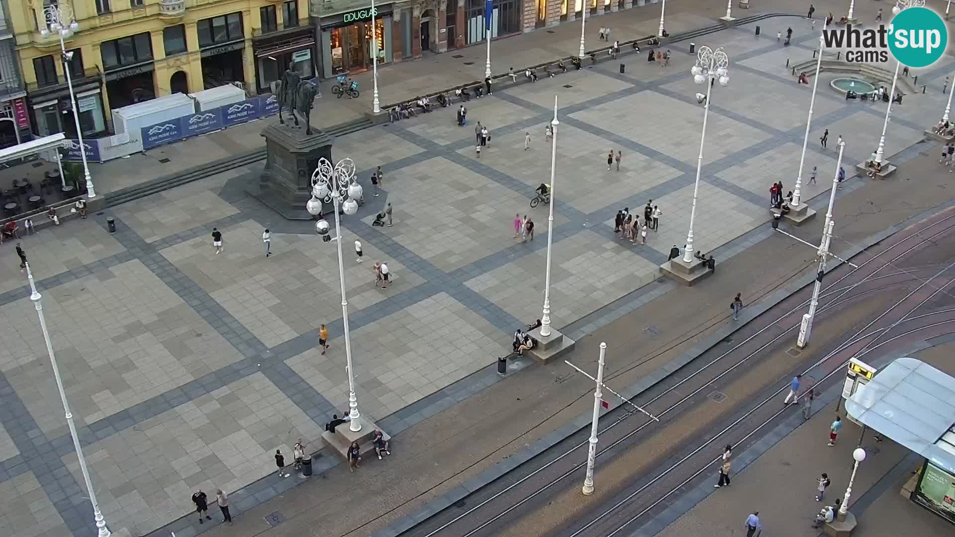 Piazza Ban Jelačić livecam Zagreb – Hotel Dubrovnik