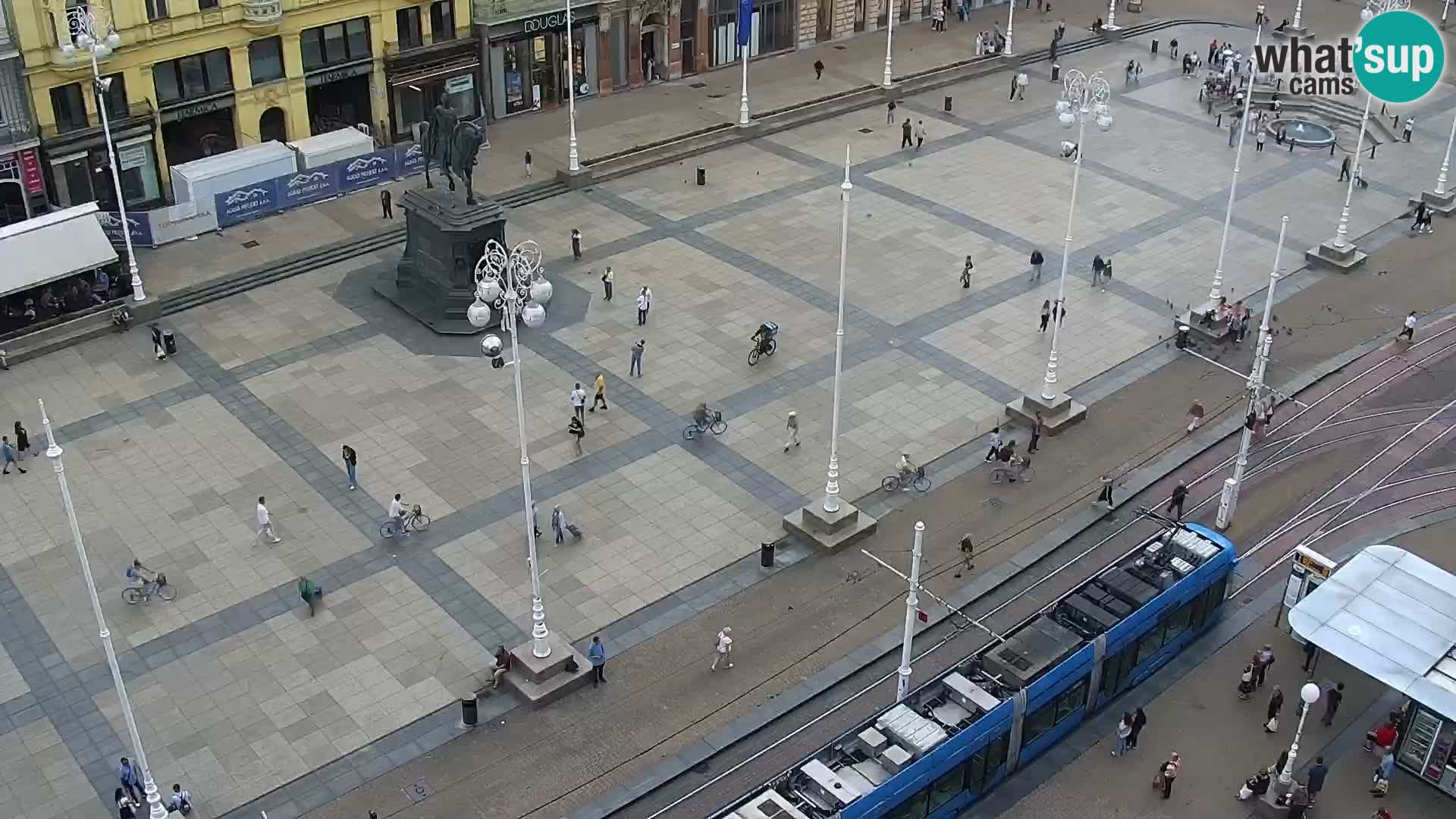 Ban Jelačić live cam Zagreb – Hotel Dubrovnik