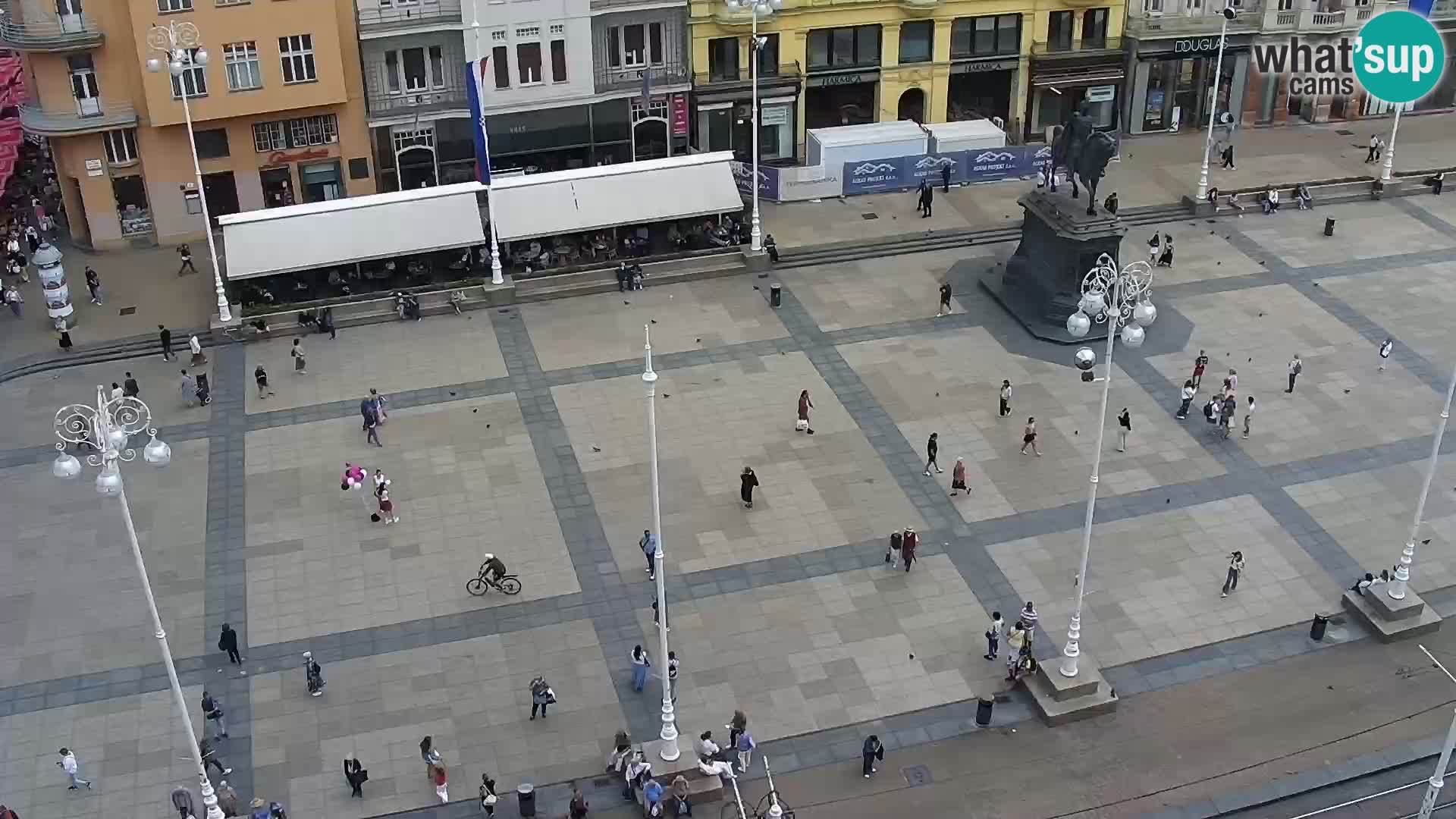 Ban Jelačić Platz  Live webcam Zagreb – Hotel Dubrovnik