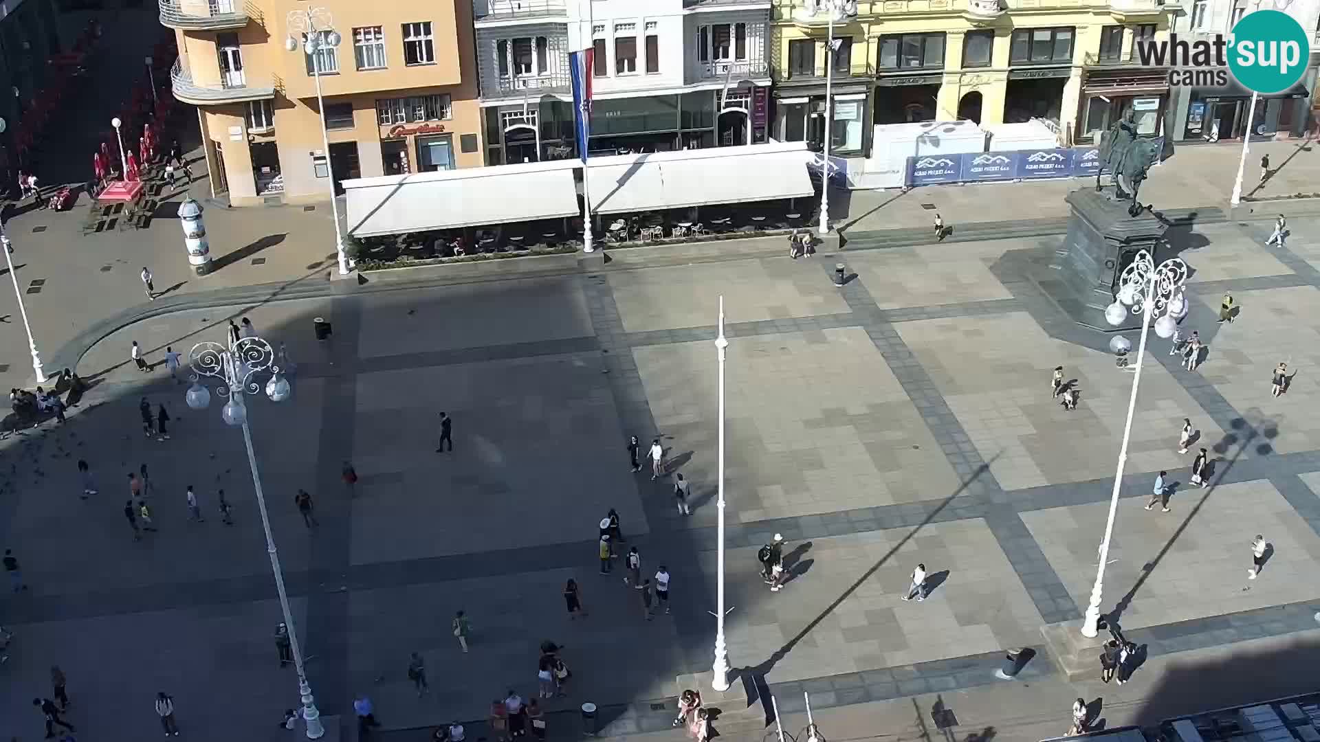 Trg Bana Jelačića v živo Zagreb – Hotel Dubrovnik