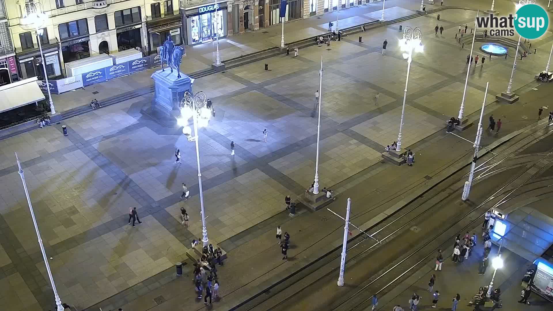 Trg Bana Jelačića v živo Zagreb – Hotel Dubrovnik