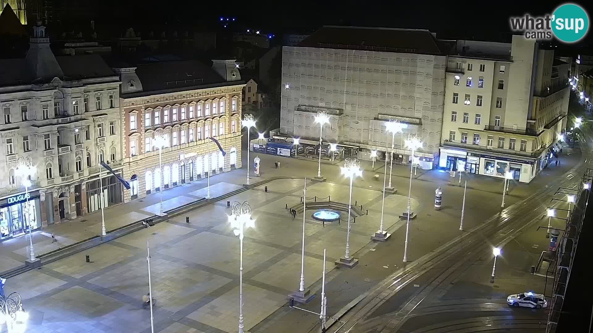 Trg Bana Jelačića web kamera Zagreb – Hotel Dubrovnik