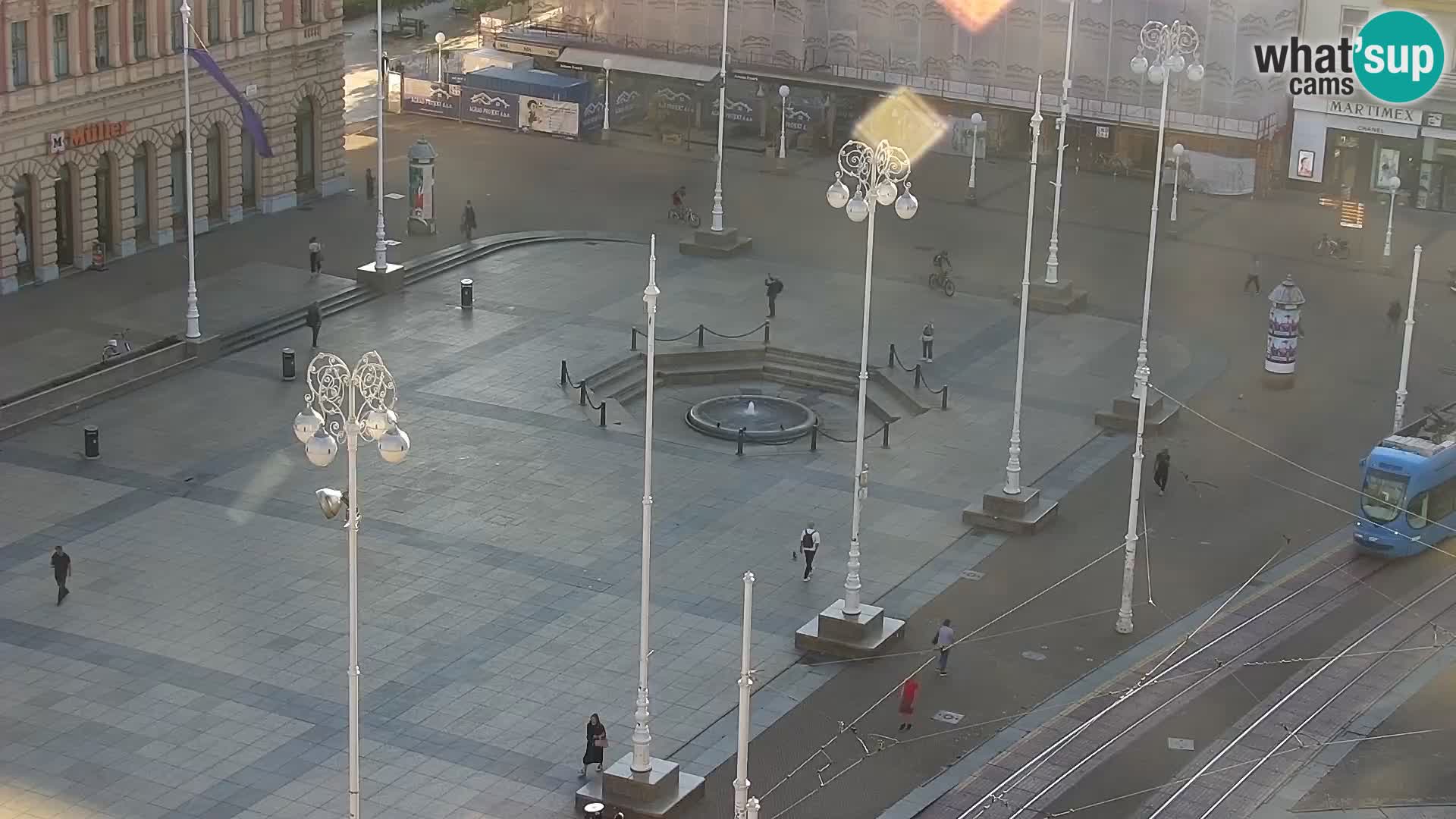 Ban Jelačić Platz  Live webcam Zagreb – Hotel Dubrovnik