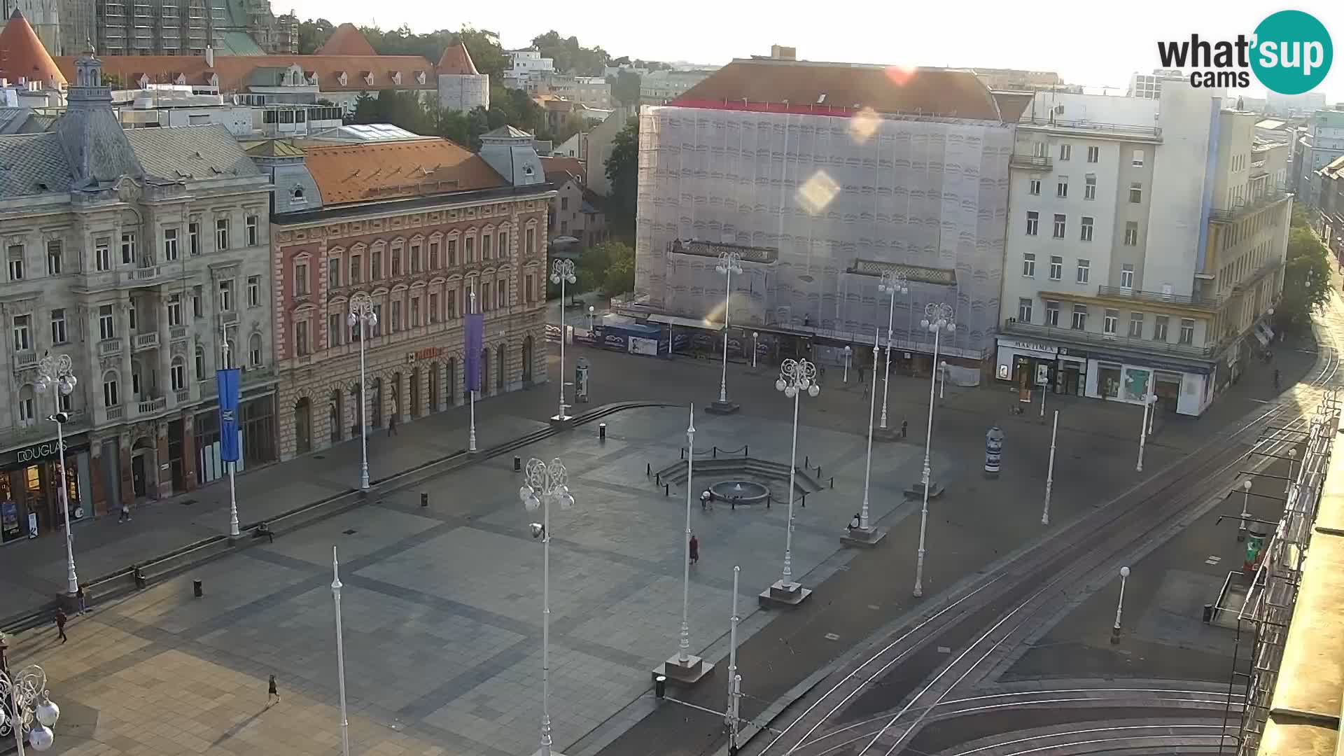 Ban Jelačić Platz  Live webcam Zagreb – Hotel Dubrovnik
