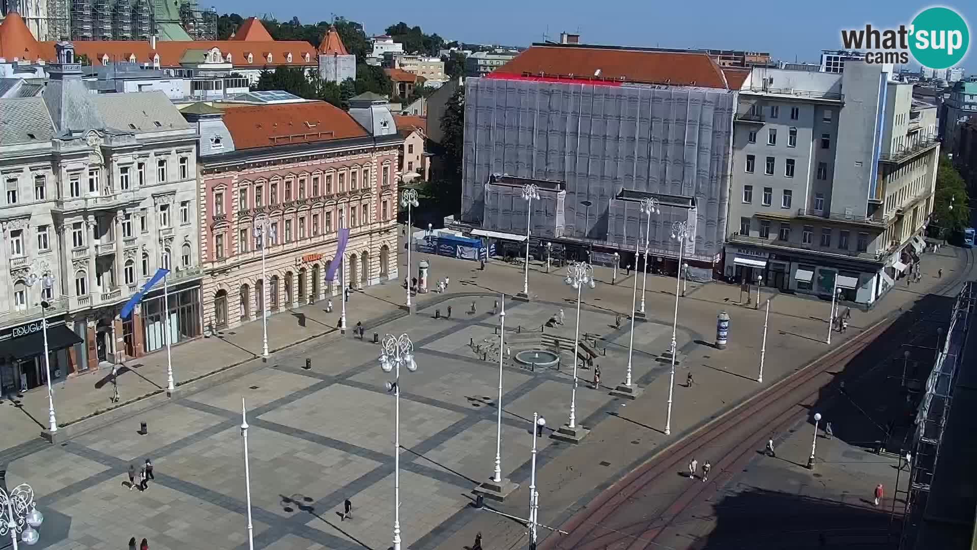 Trg Bana Jelačića v živo Zagreb – Hotel Dubrovnik