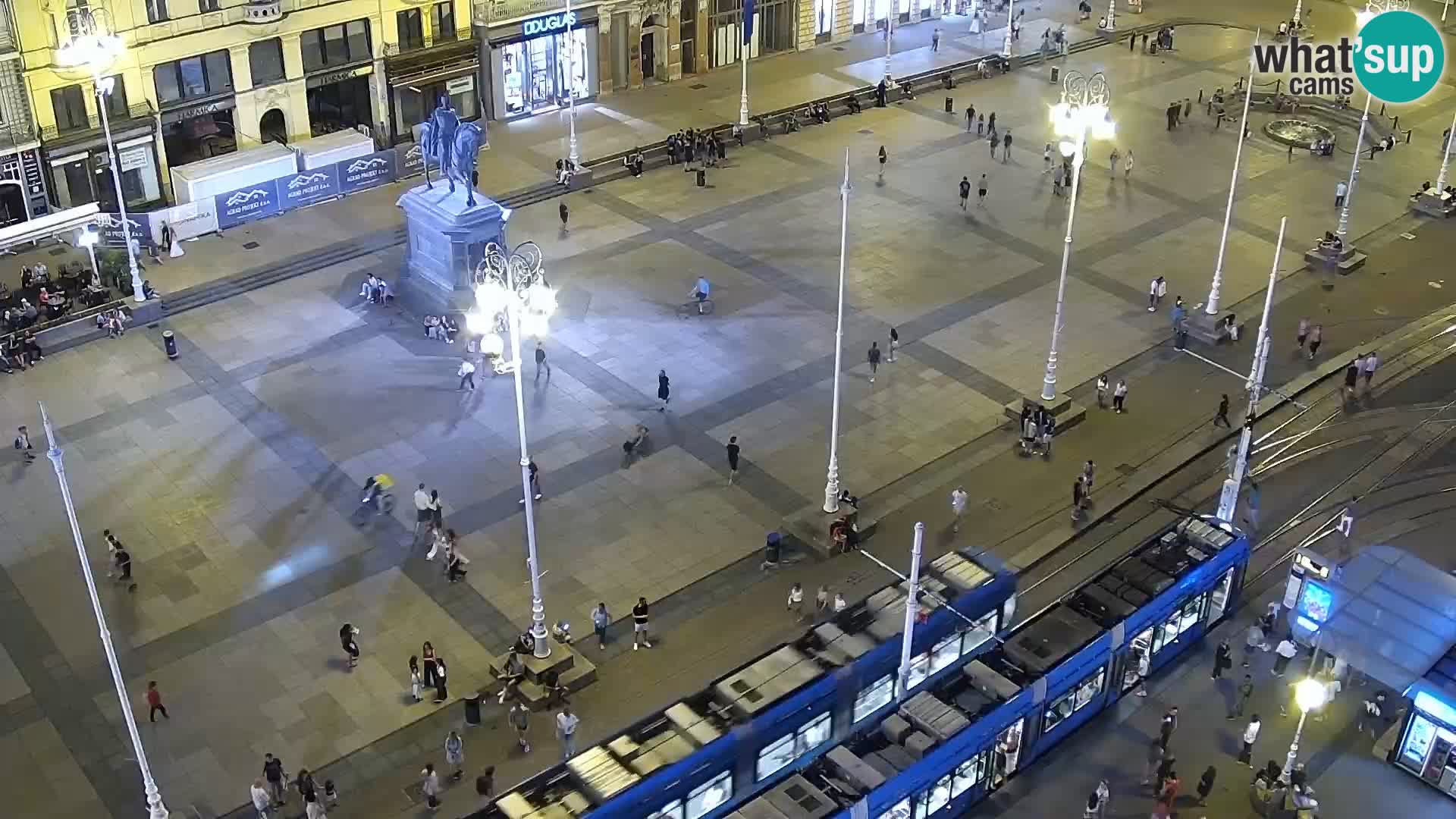 Trg Bana Jelačića v živo Zagreb – Hotel Dubrovnik