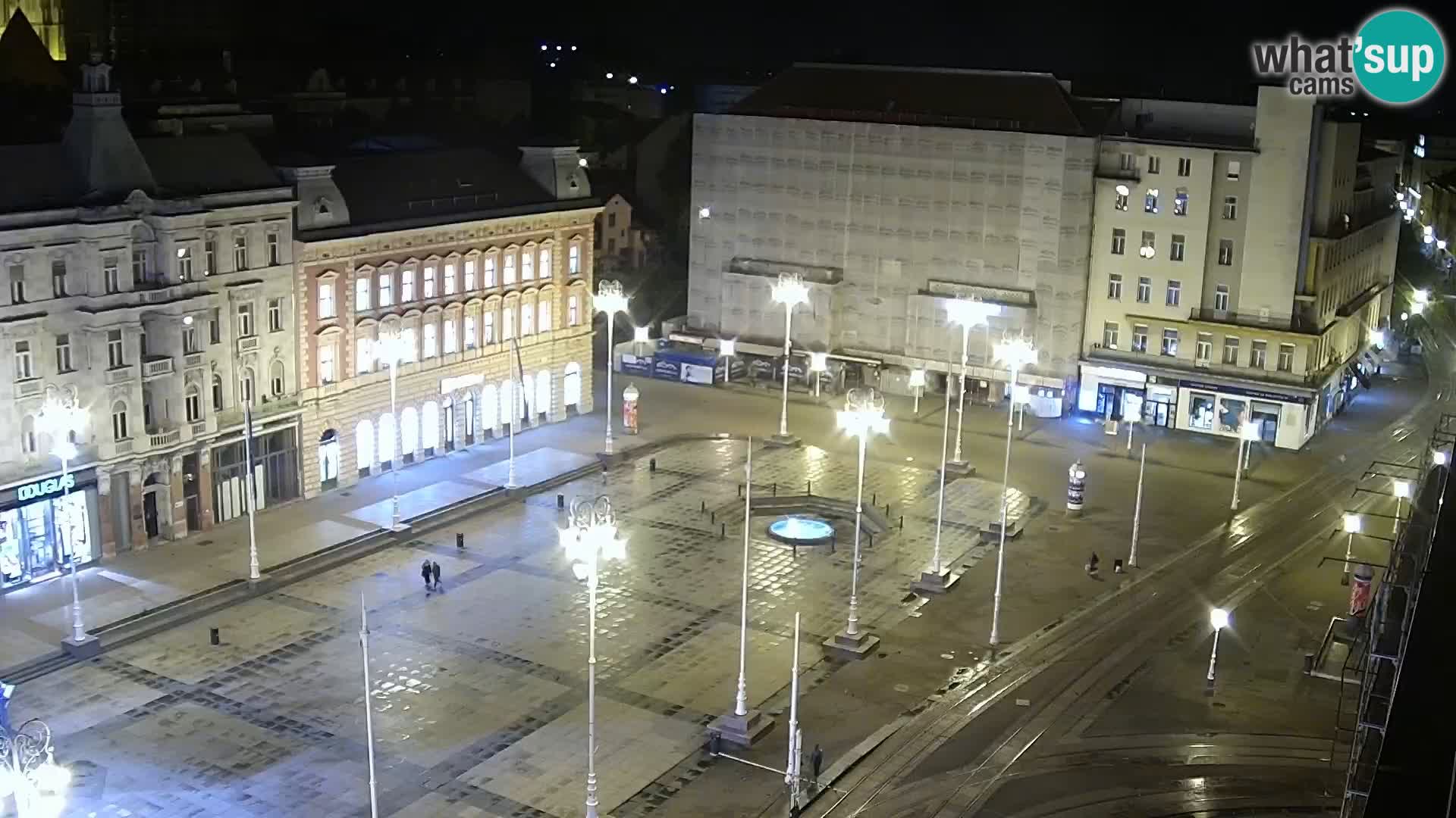 Trg Bana Jelačića v živo Zagreb – Hotel Dubrovnik