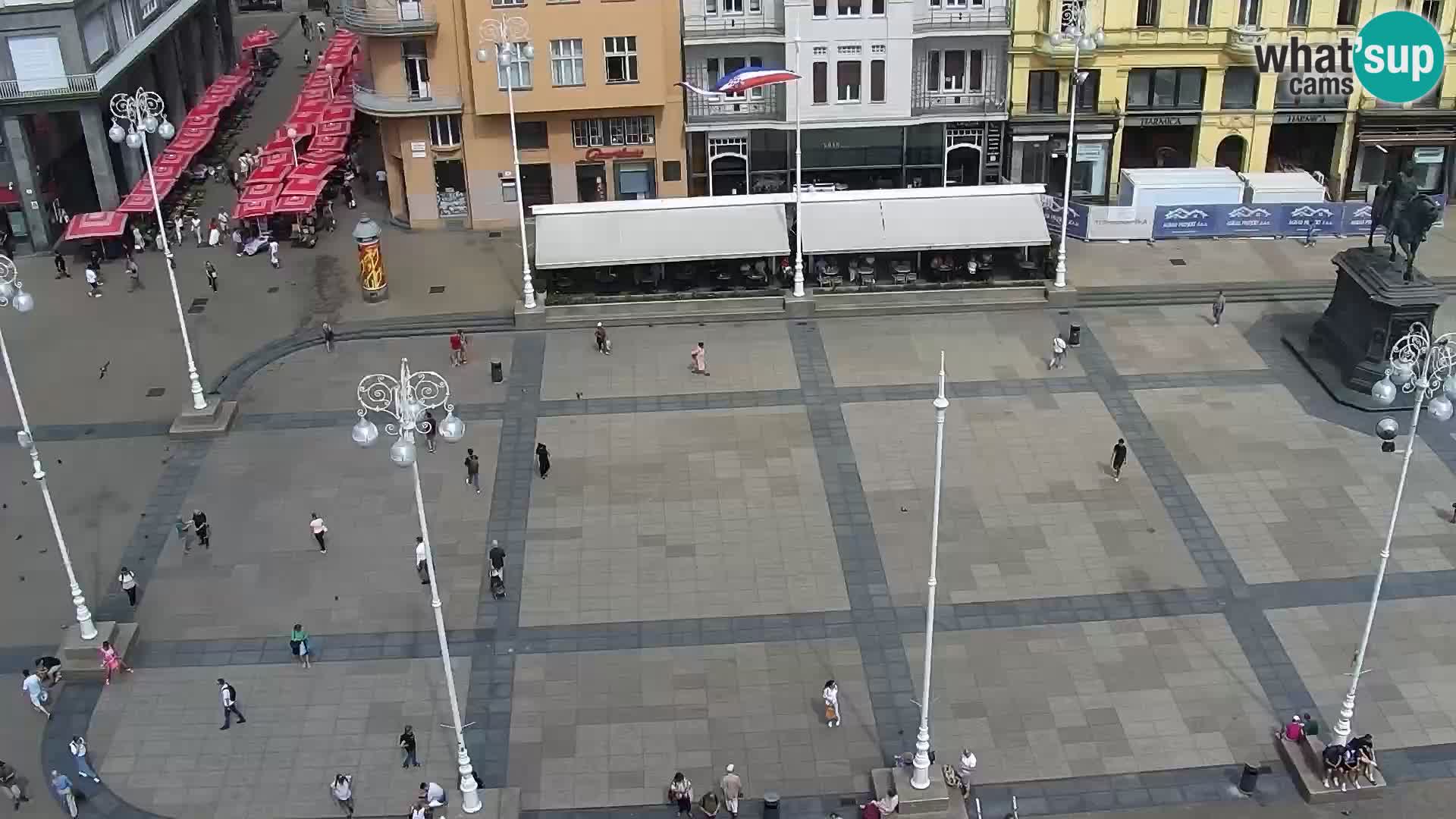 Trg Bana Jelačića web kamera Zagreb – Hotel Dubrovnik