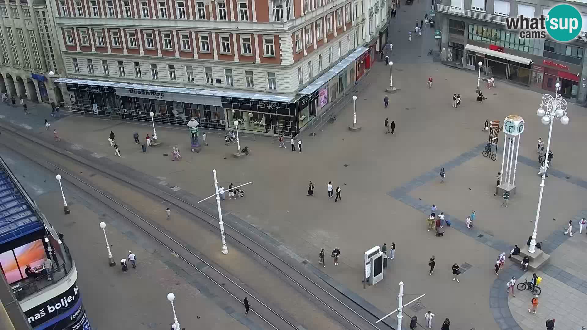 Trg Bana Jelačića v živo Zagreb – Hotel Dubrovnik