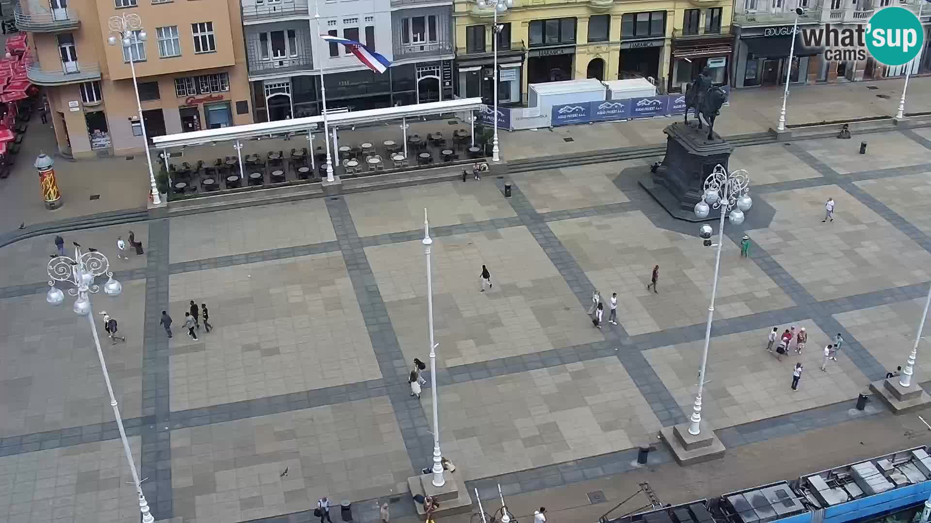 Ban Jelačić Platz  Live webcam Zagreb – Hotel Dubrovnik