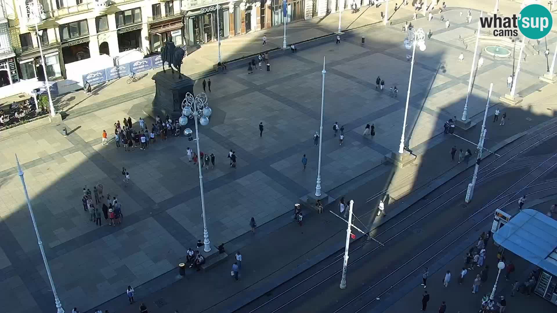 Ban Jelačić Platz  Live webcam Zagreb – Hotel Dubrovnik