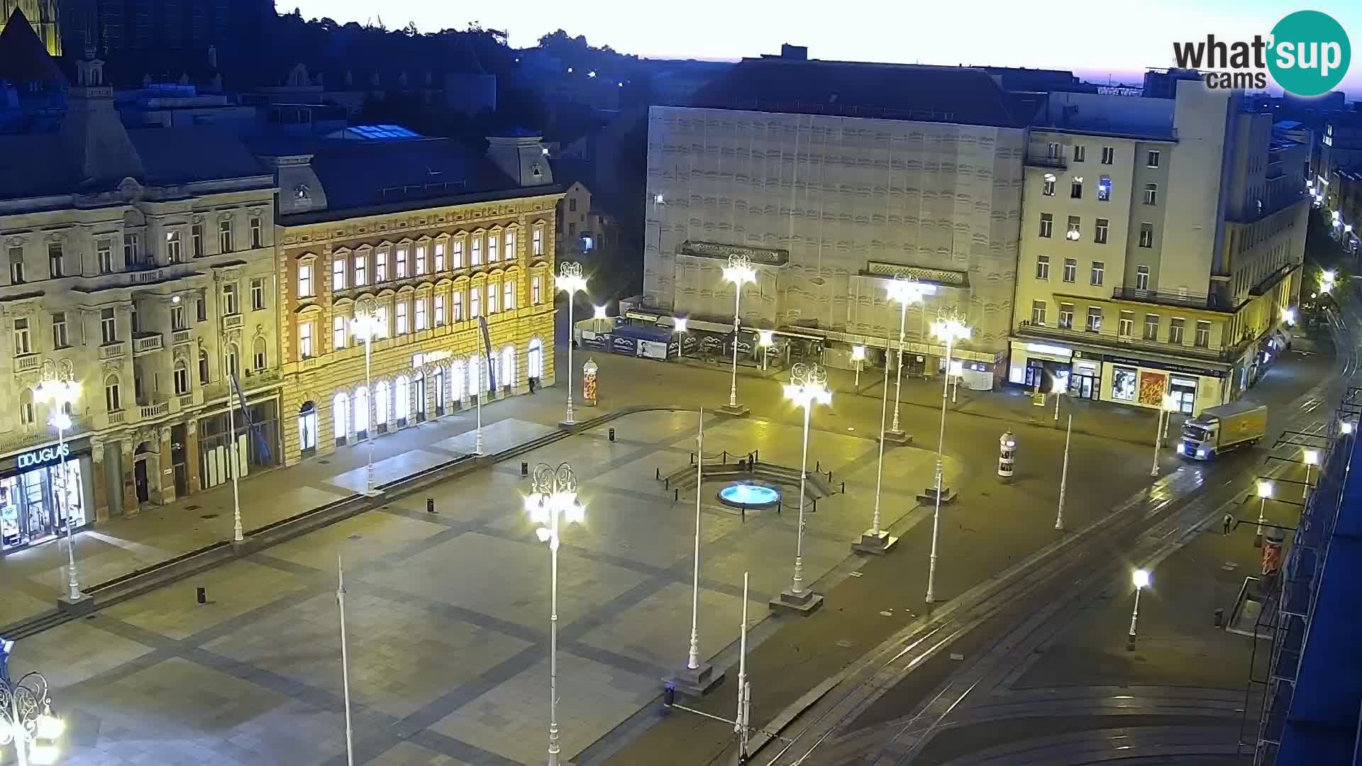 Trg Bana Jelačića v živo Zagreb – Hotel Dubrovnik